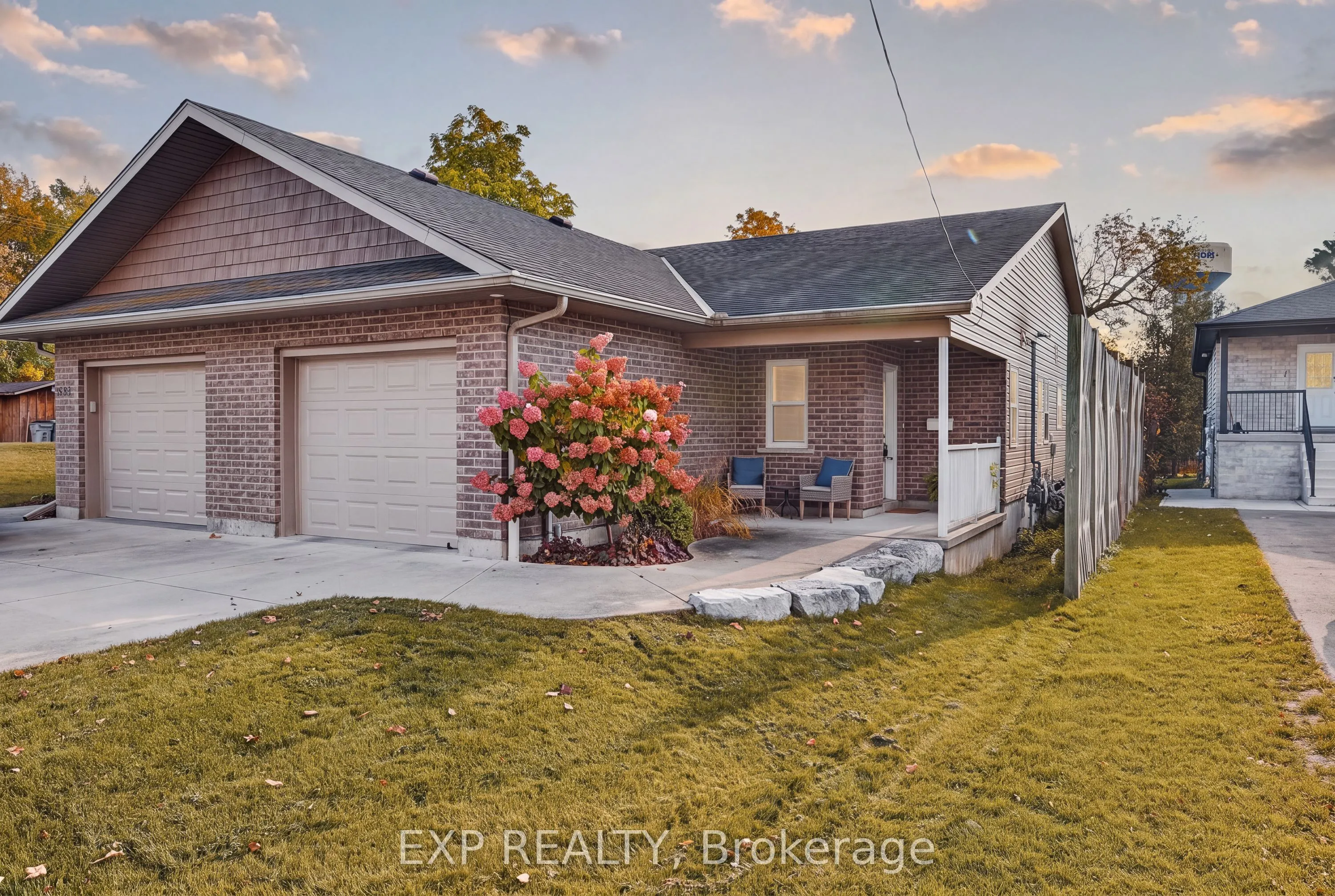 628 Elizabeth Street W