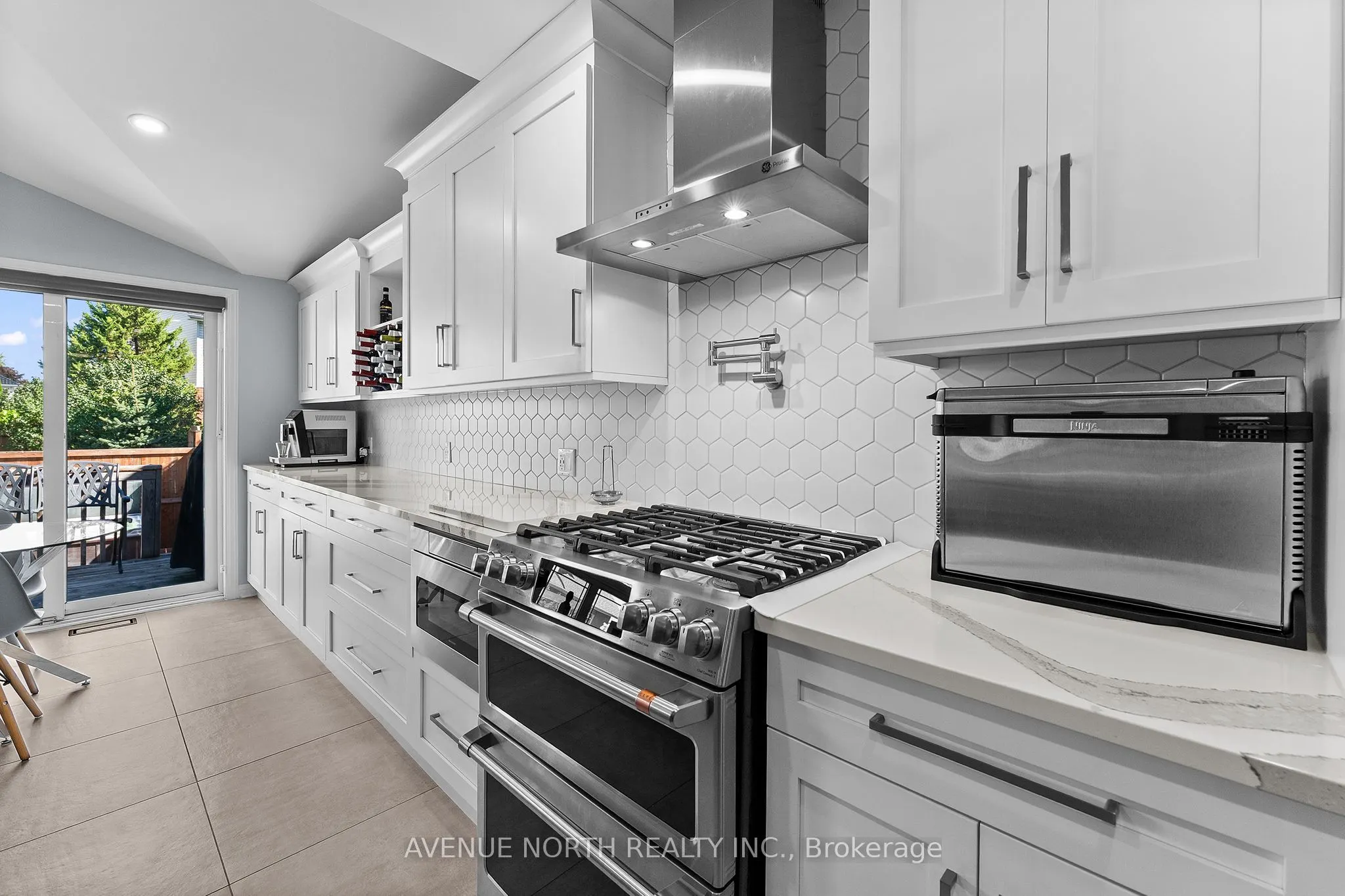 541 Wild Shore Crescent