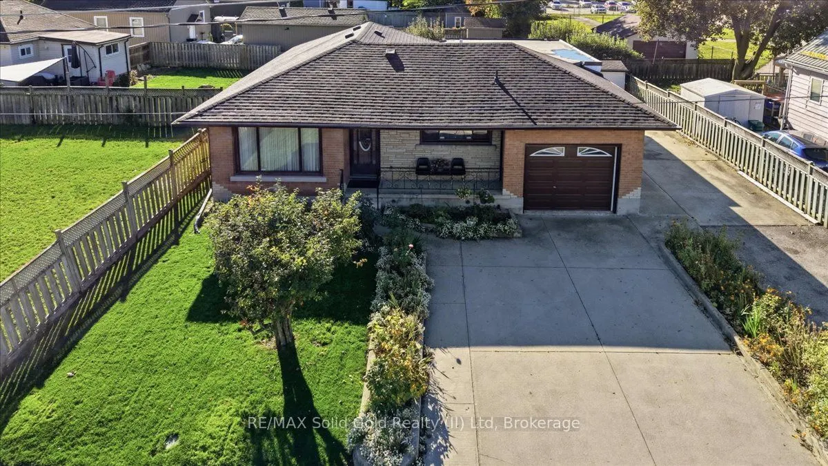 207 Elliott Street