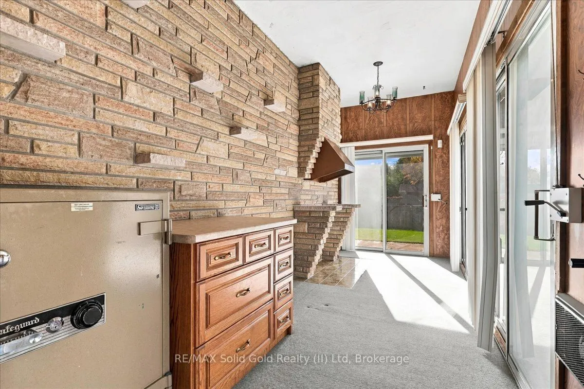 207 Elliott Street