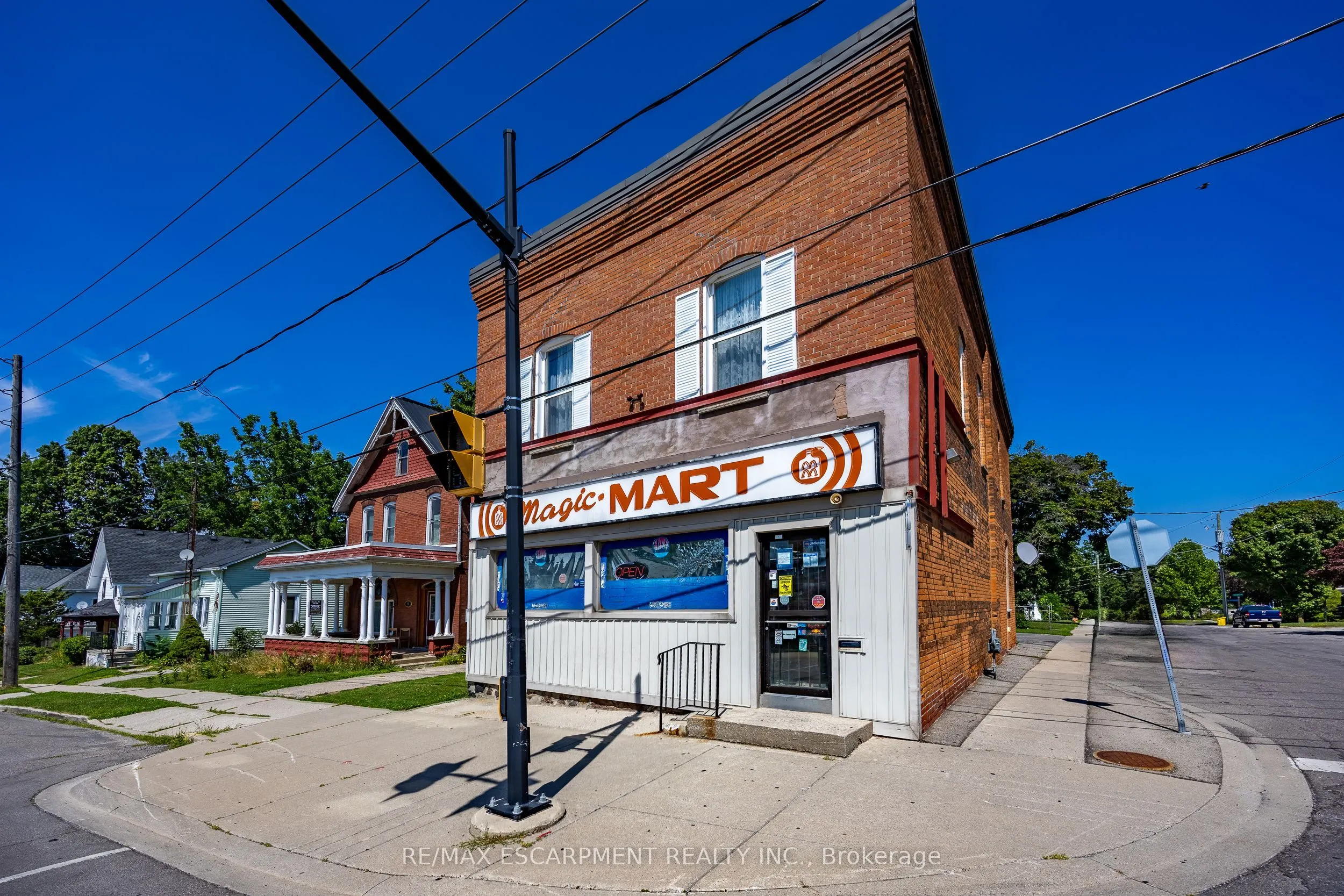 57 Main Street S
