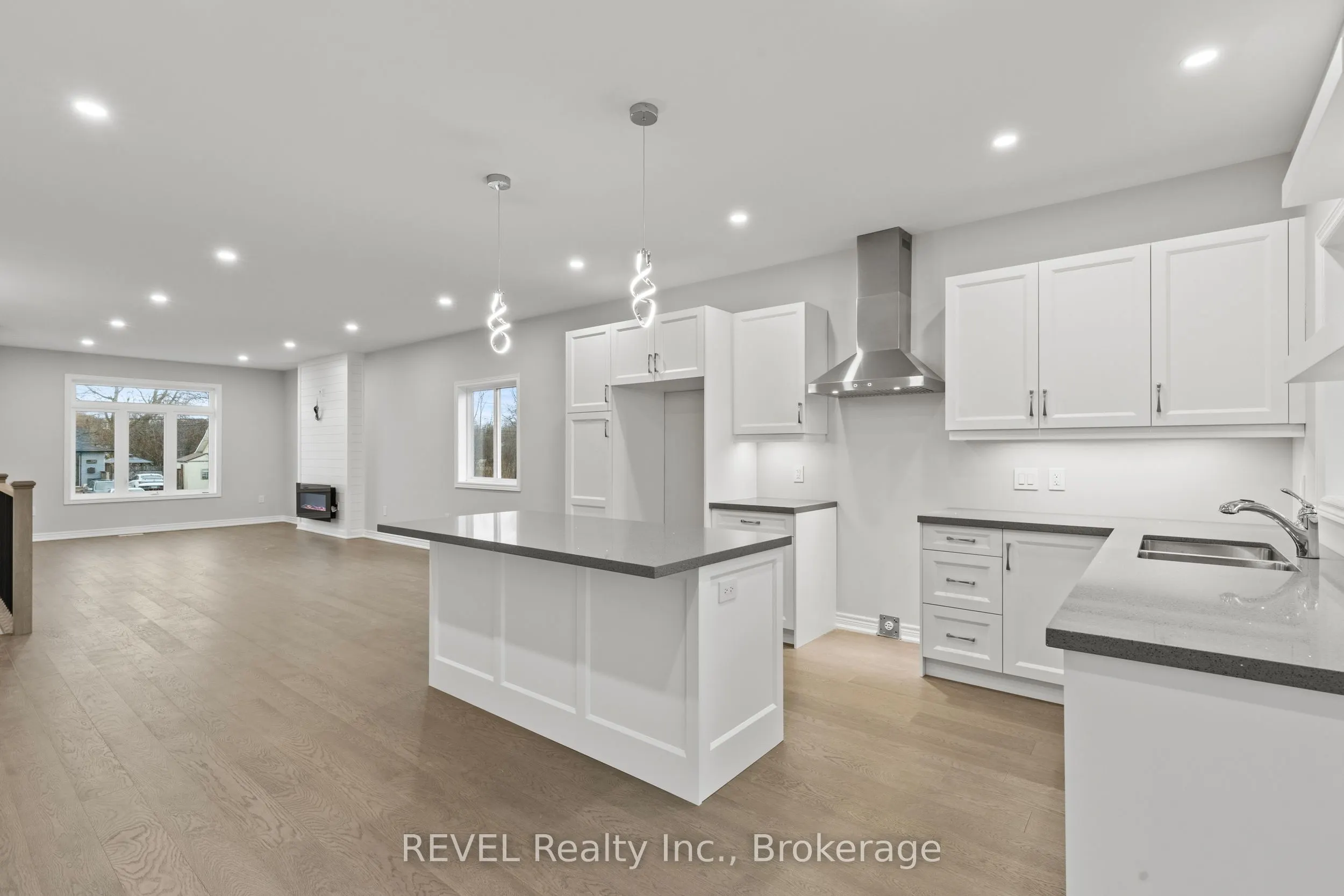 735 Dominion Road