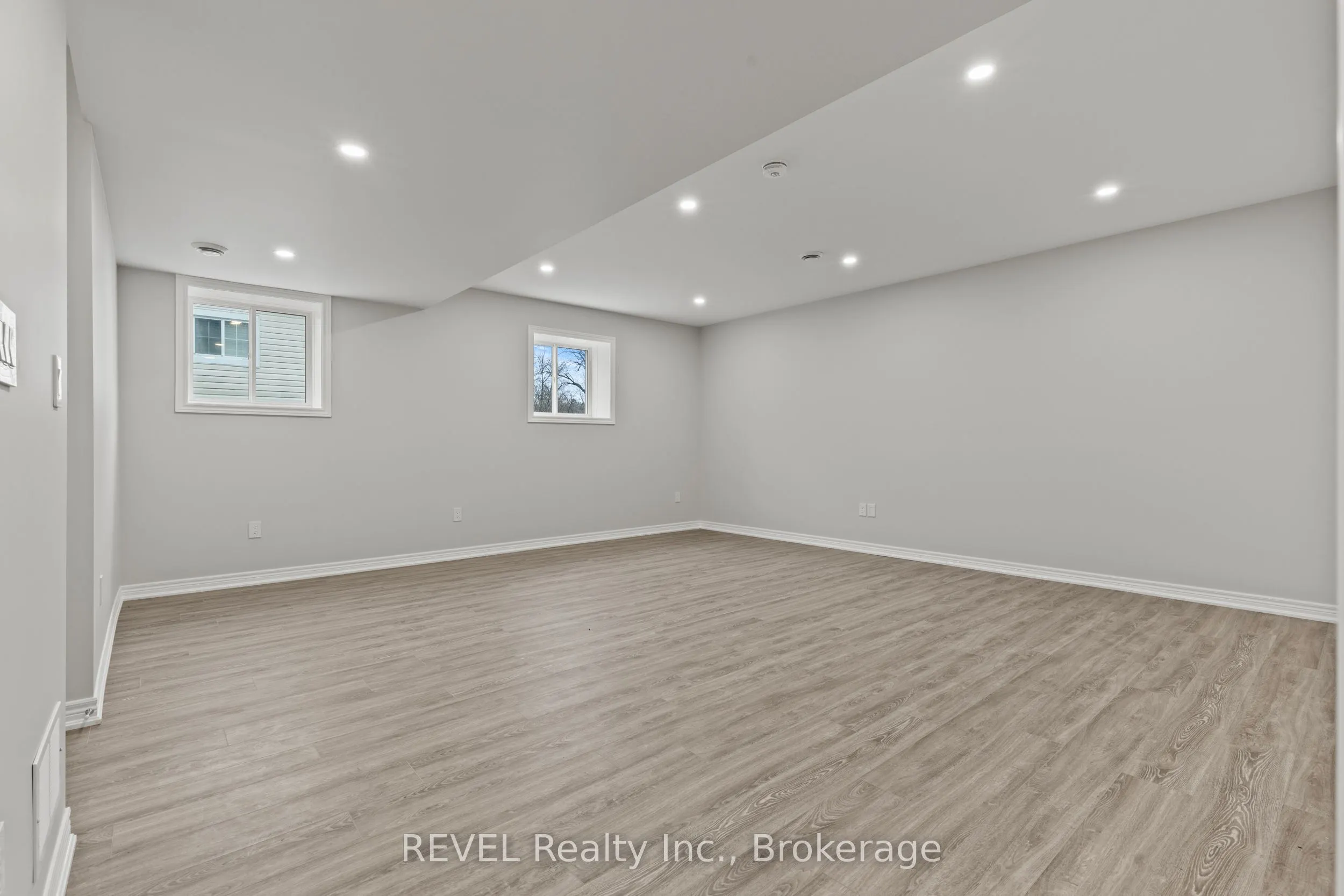 735 Dominion Road