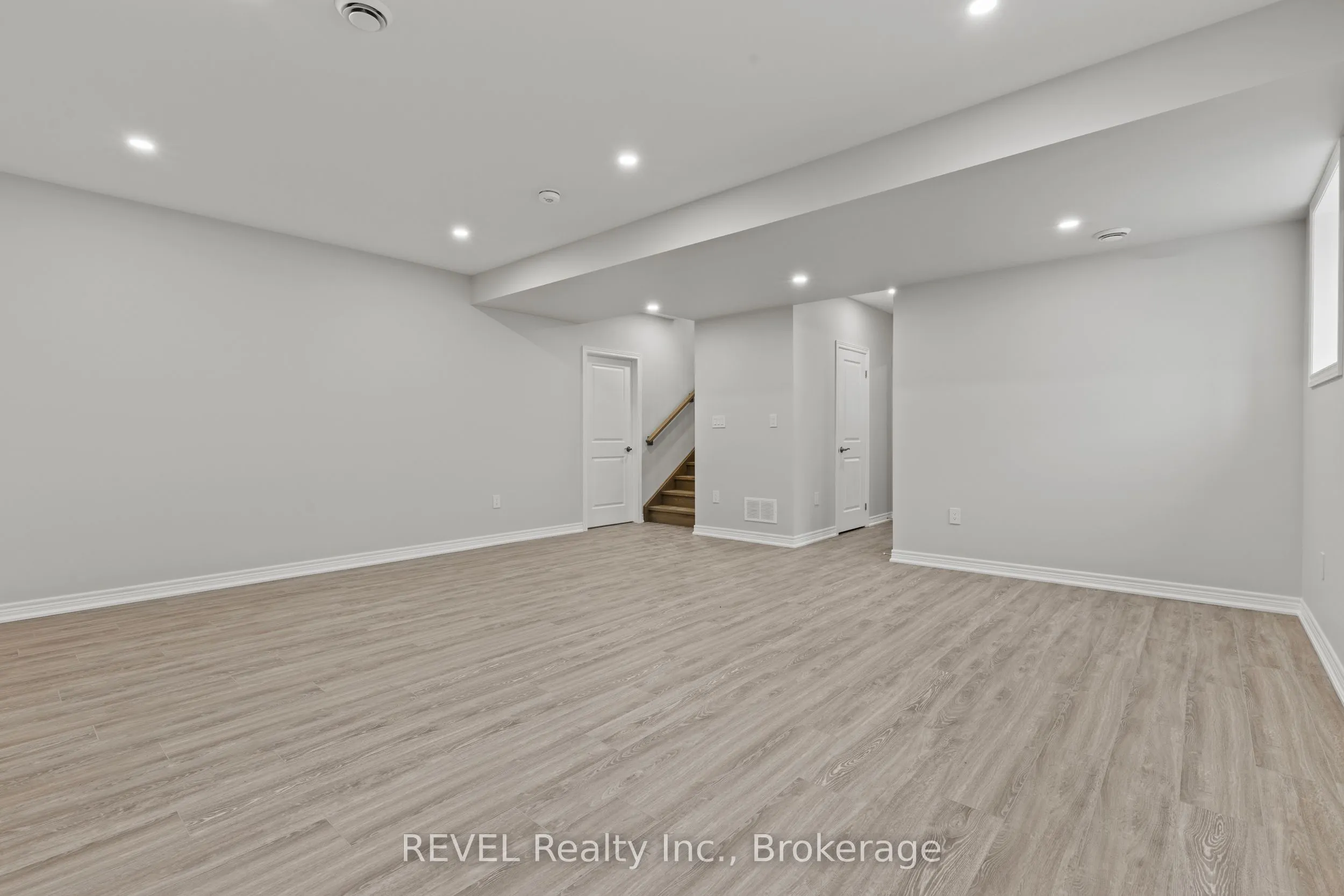735 Dominion Road