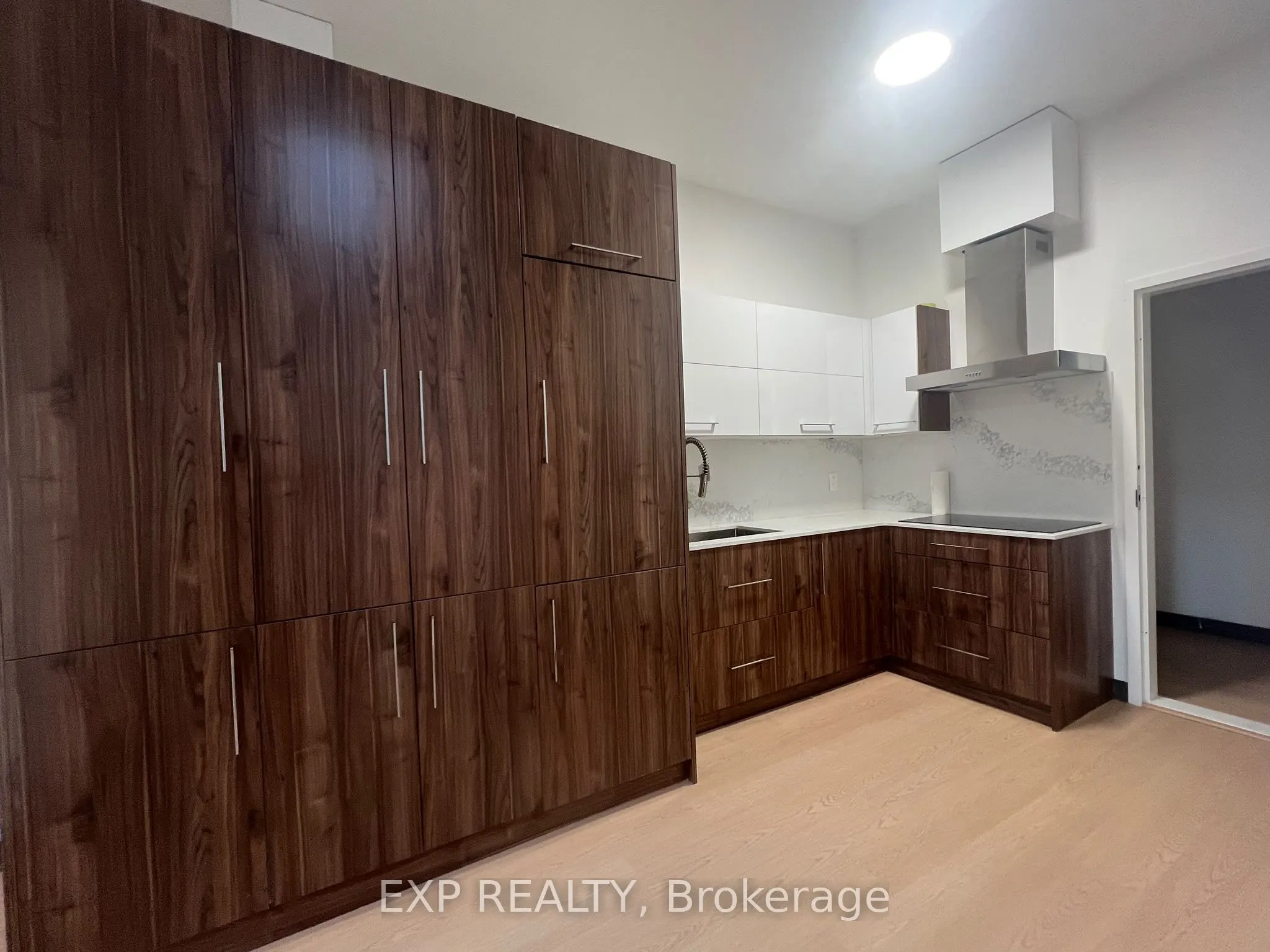 268 Ottawa Street N #2
