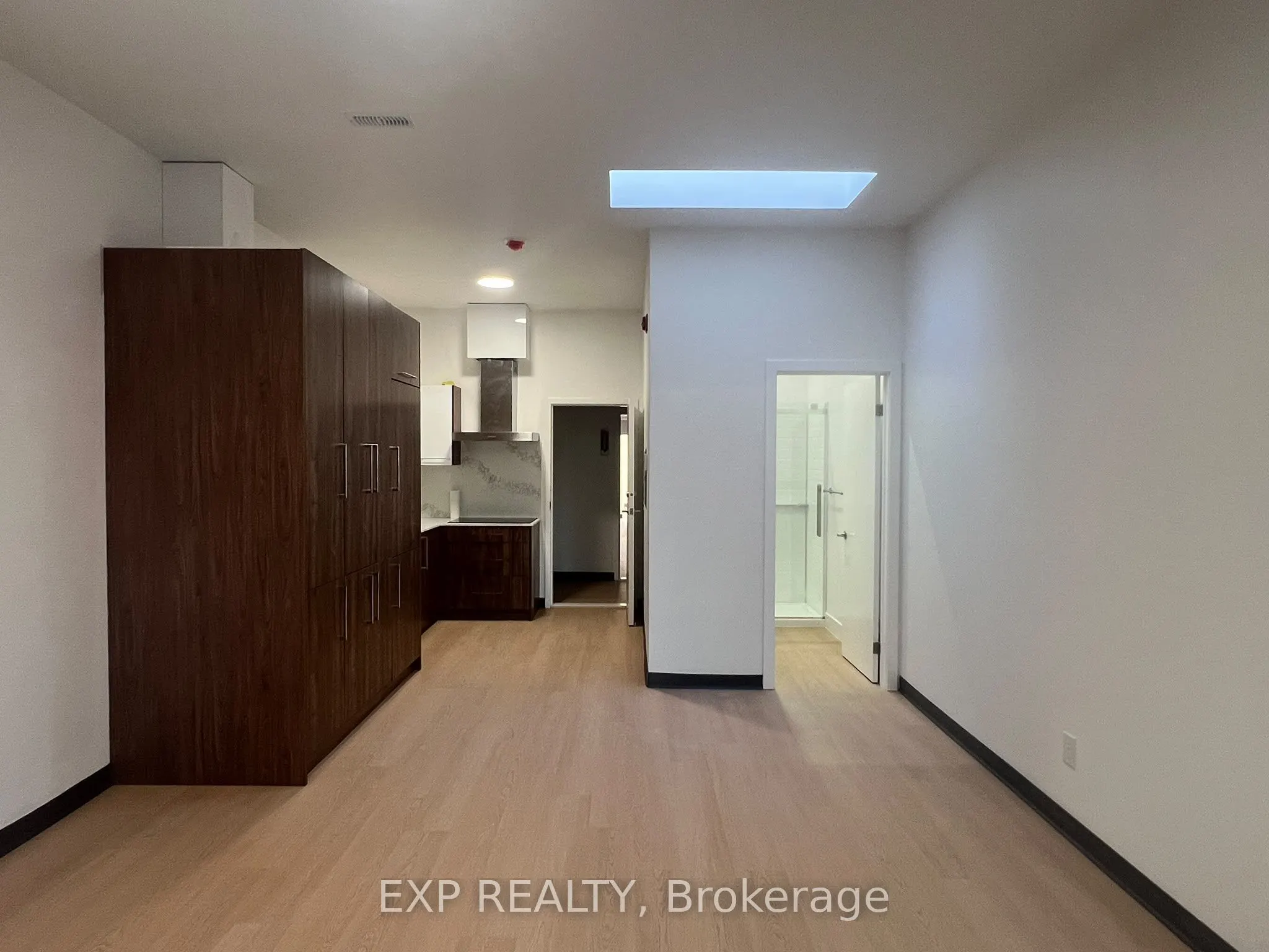 268 Ottawa Street N #2
