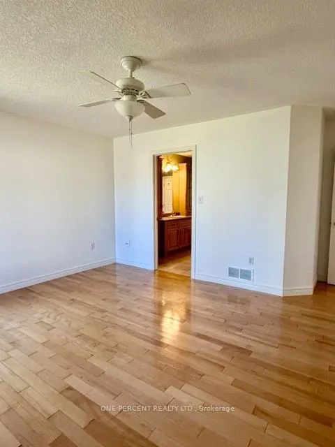 25 Falconridge Court