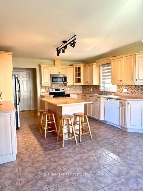 25 Falconridge Court