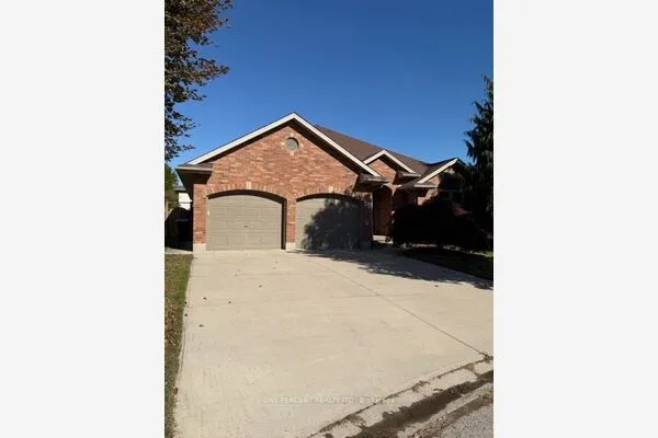 25 Falconridge Court
