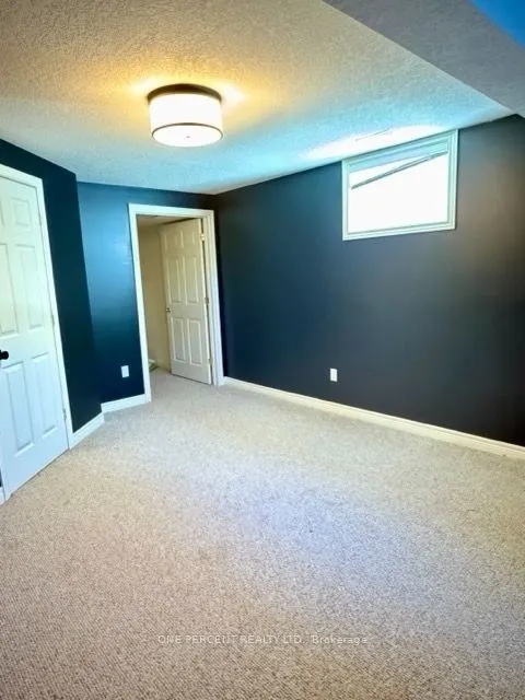 25 Falconridge Court