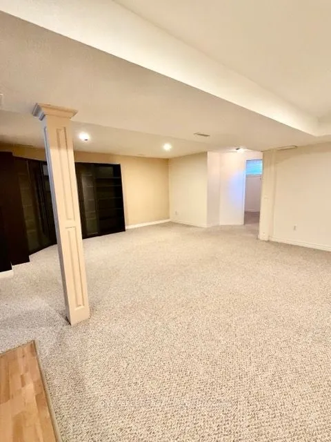 25 Falconridge Court