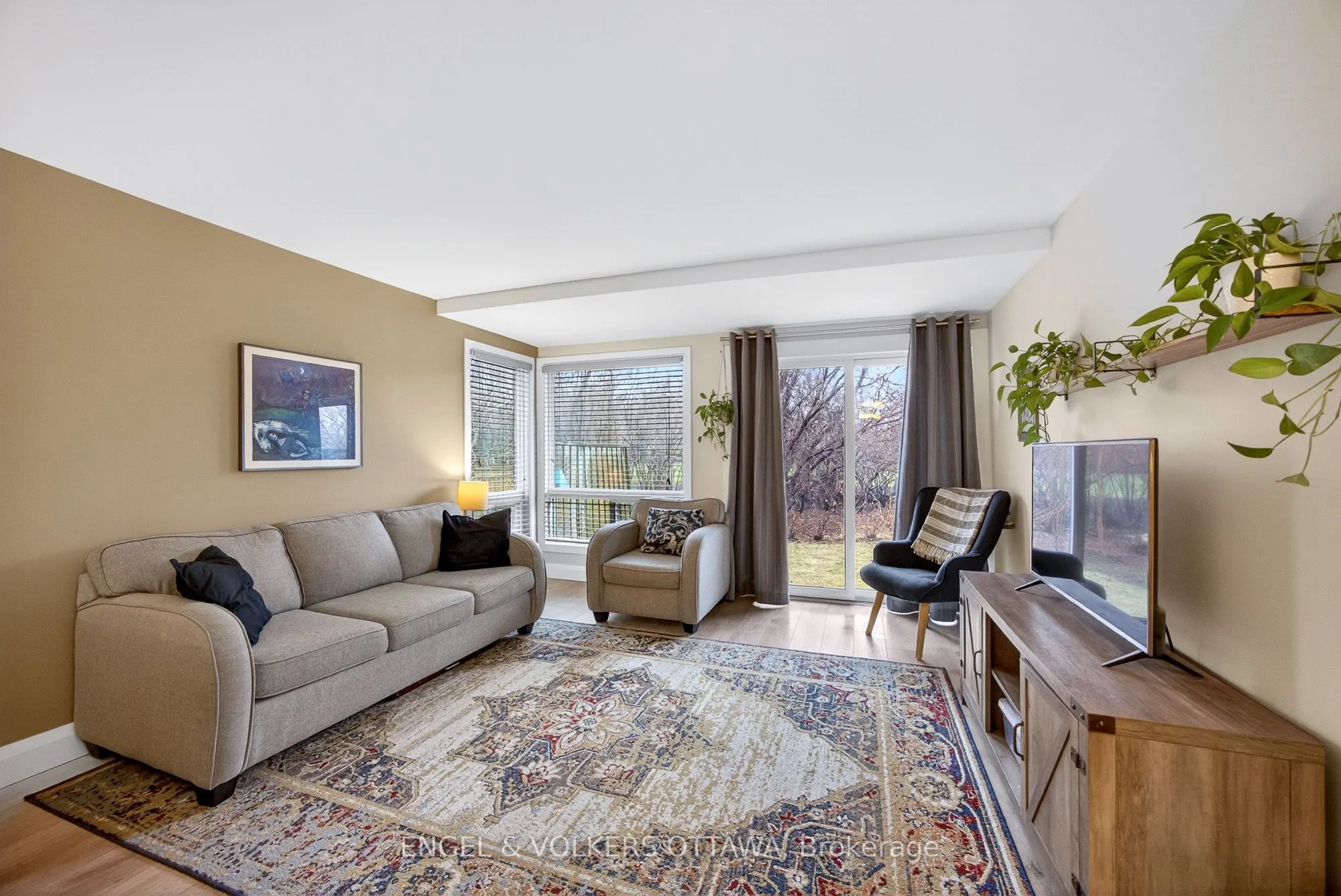 35 Robinson Avenue #B