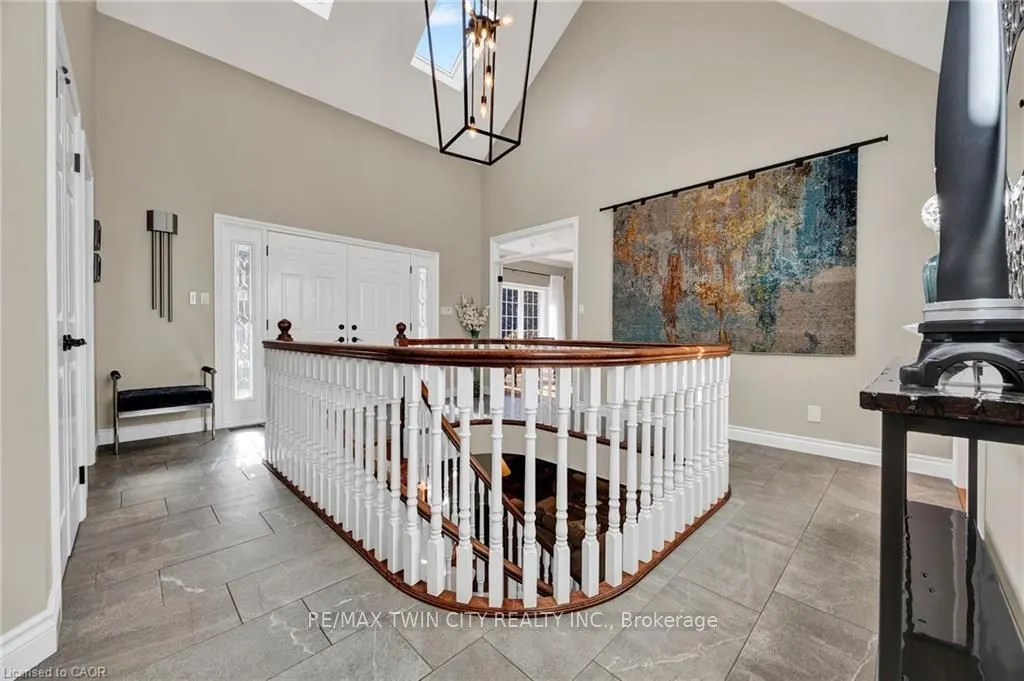 10 Meadow Heights Drive