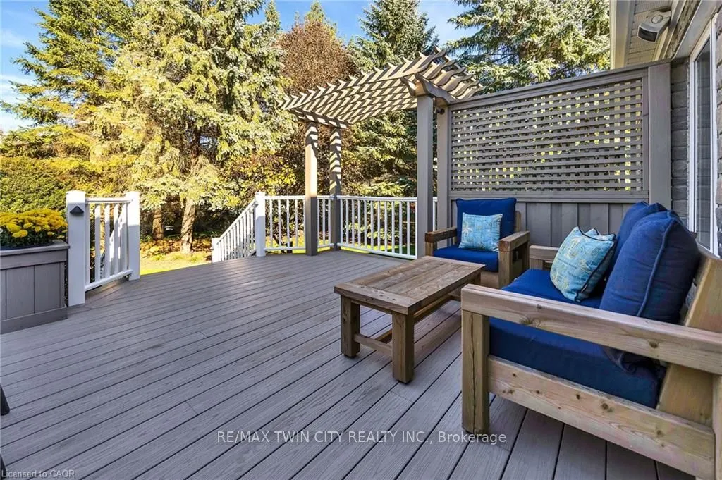 10 Meadow Heights Drive