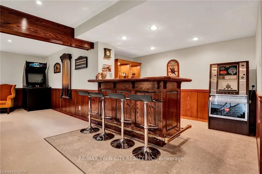 10 Meadow Heights Drive