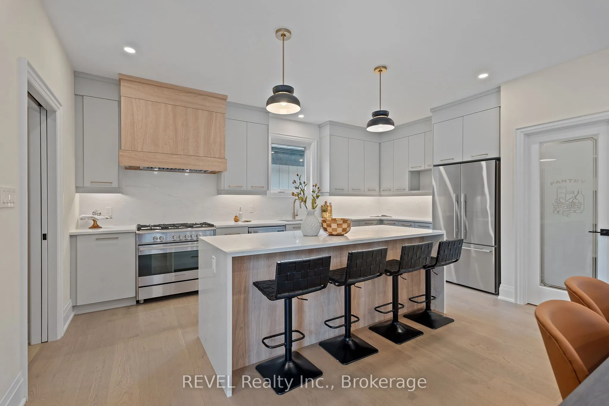11 Accursi Crescent