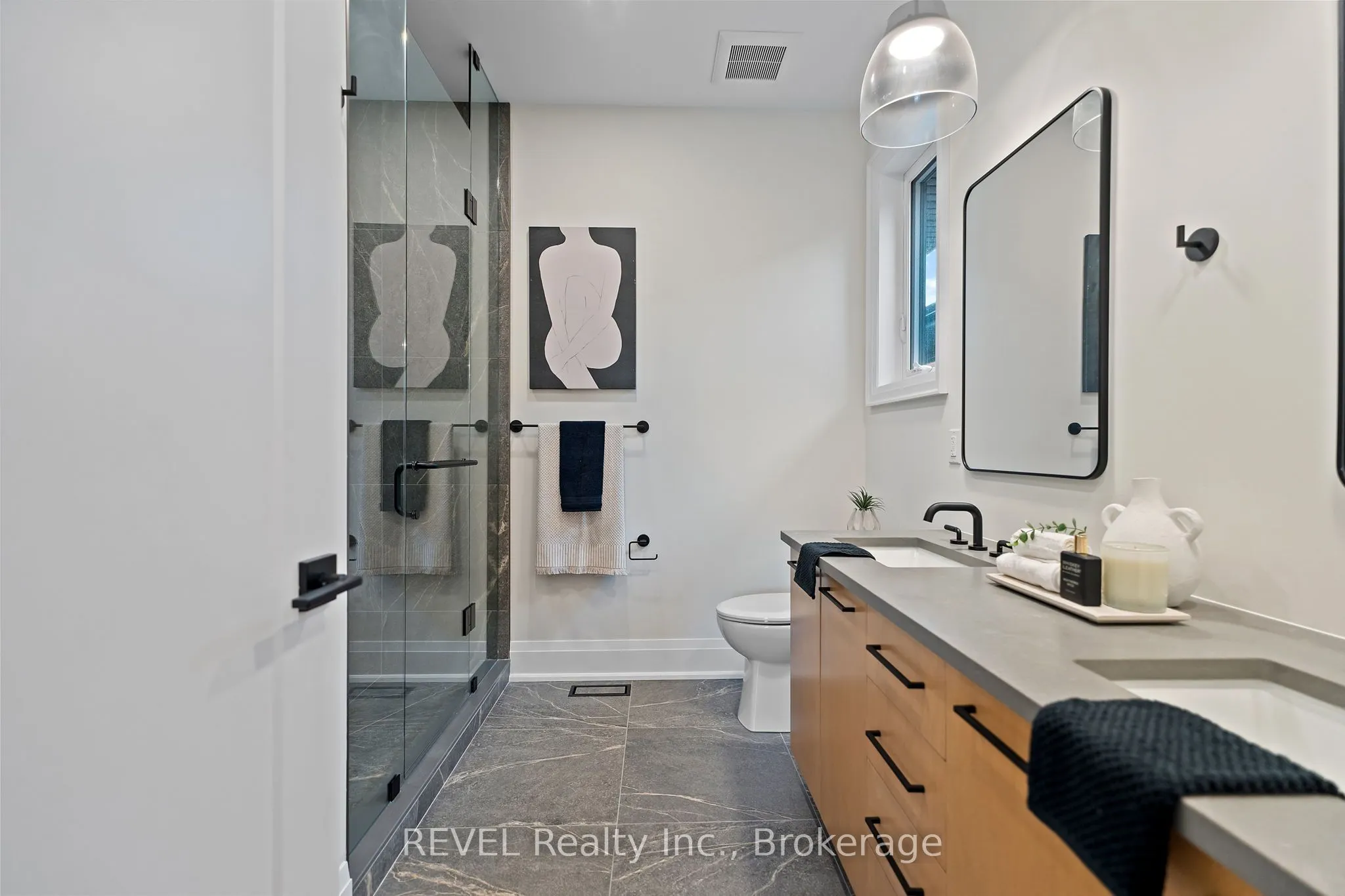 11 Accursi Crescent