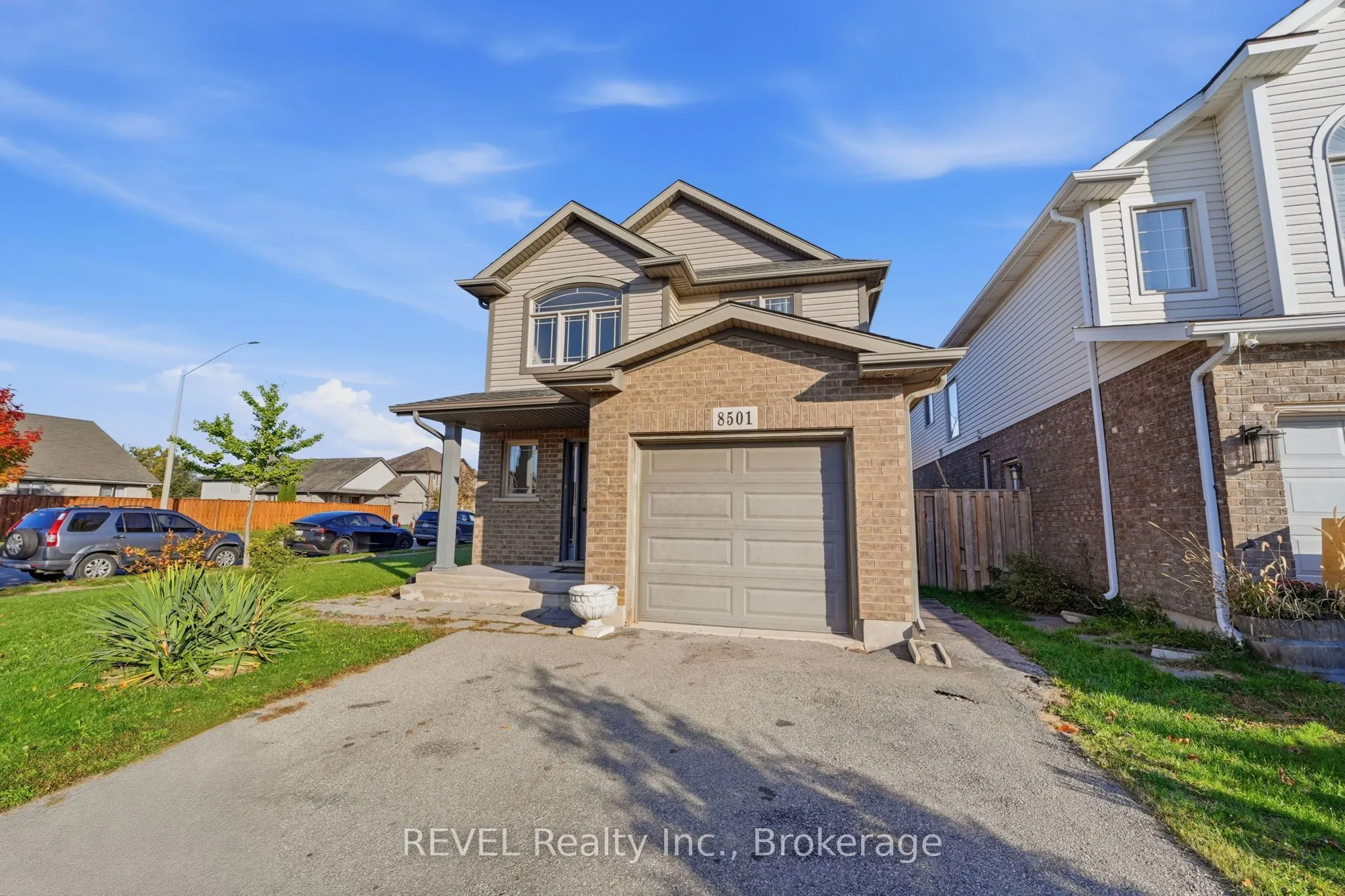 8501 KELSEY Crescent