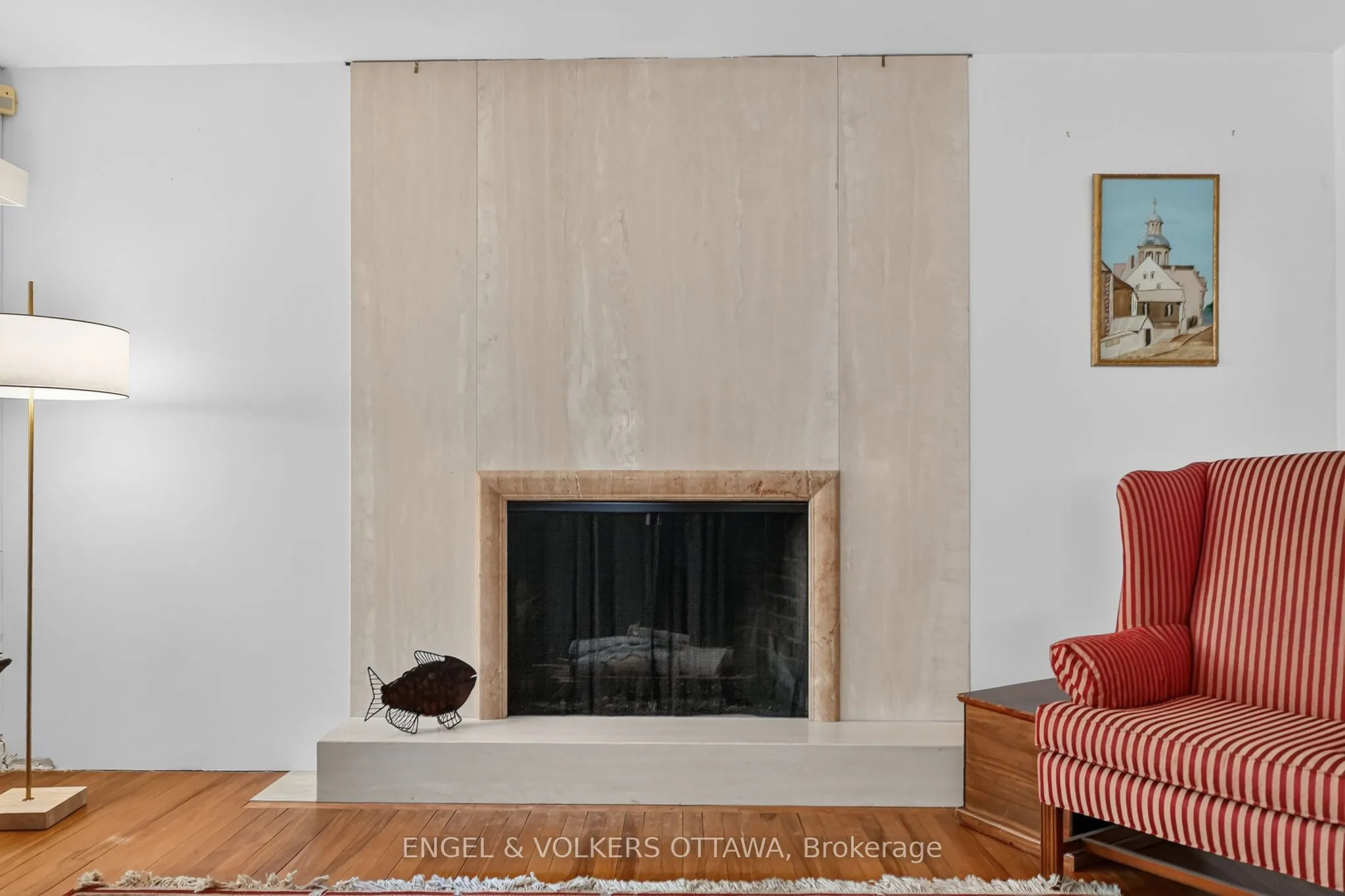 185 Lakeway Drive