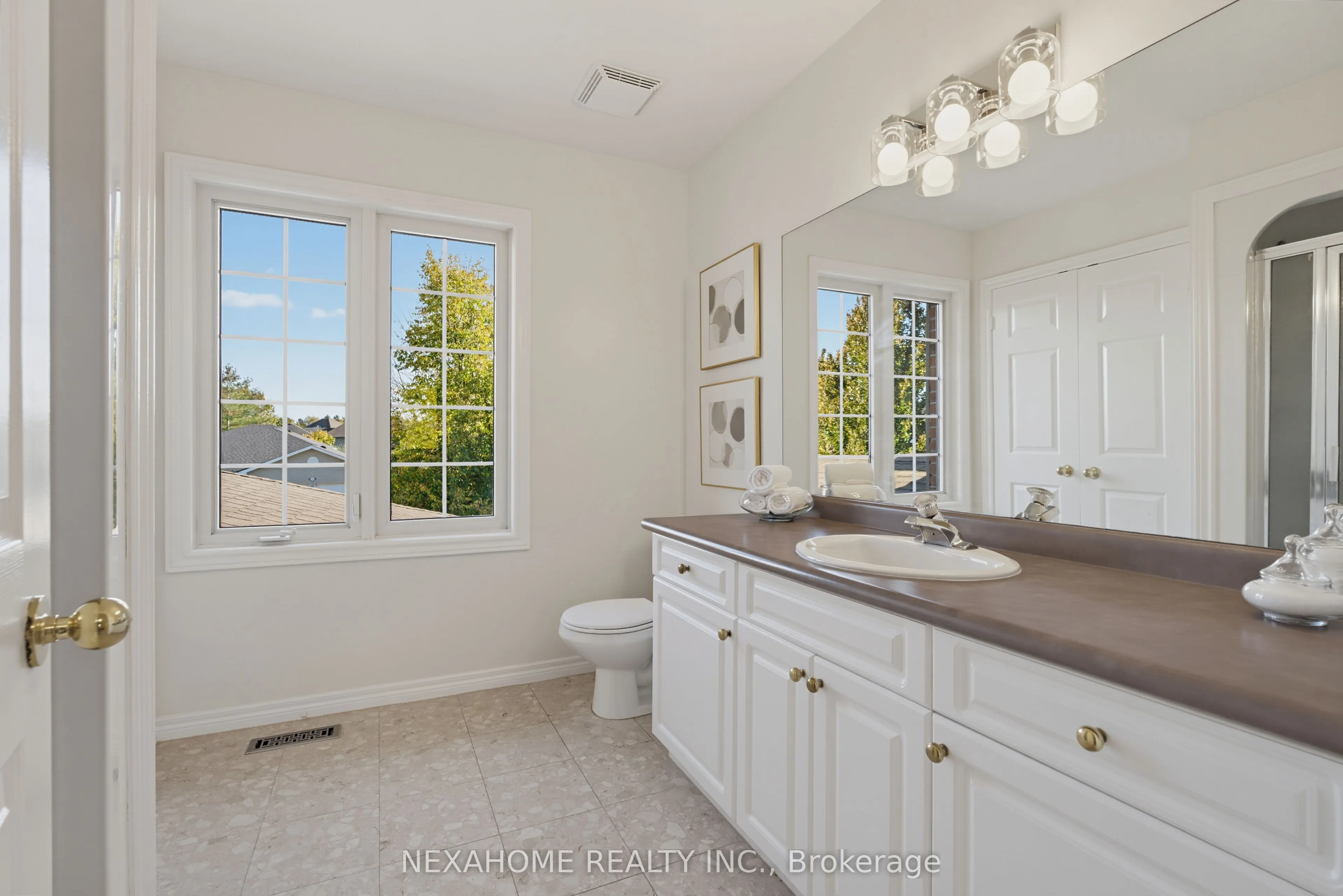 55 TOOHEY Lane