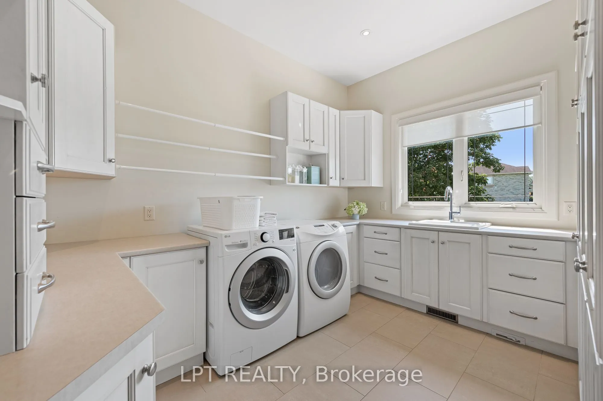 431 LOCKMASTER Crescent