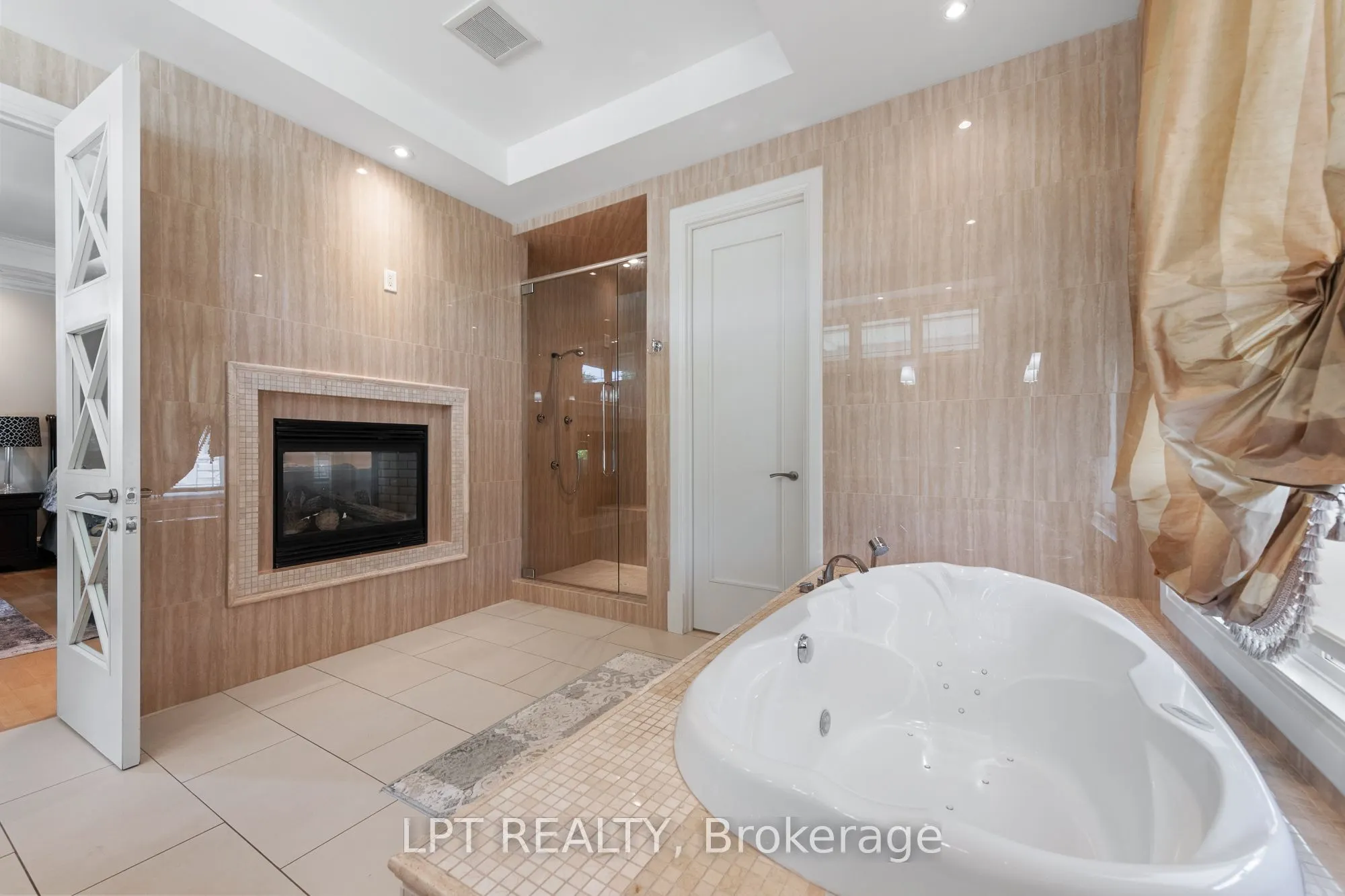 431 LOCKMASTER Crescent