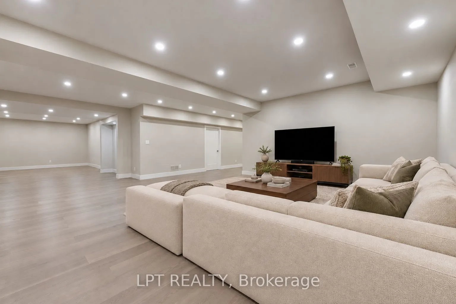 431 LOCKMASTER Crescent