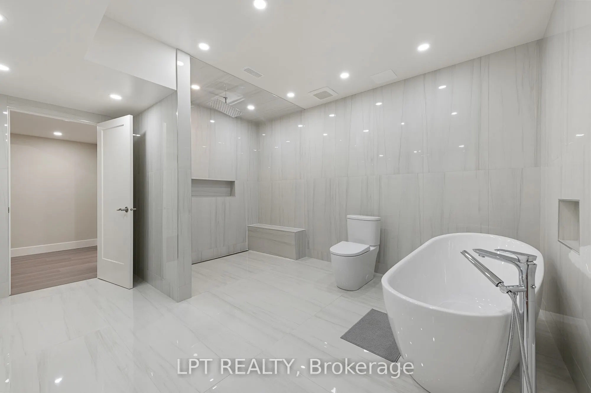 431 LOCKMASTER Crescent