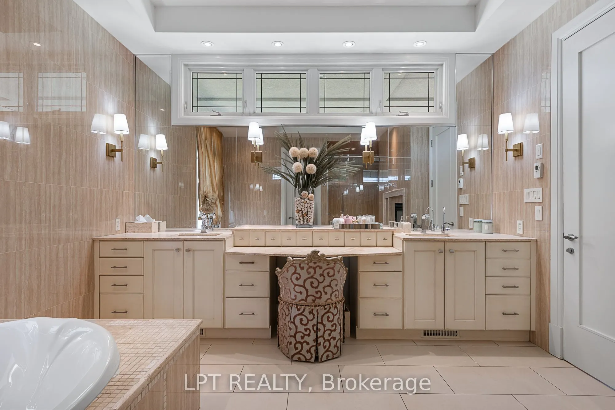 431 LOCKMASTER Crescent