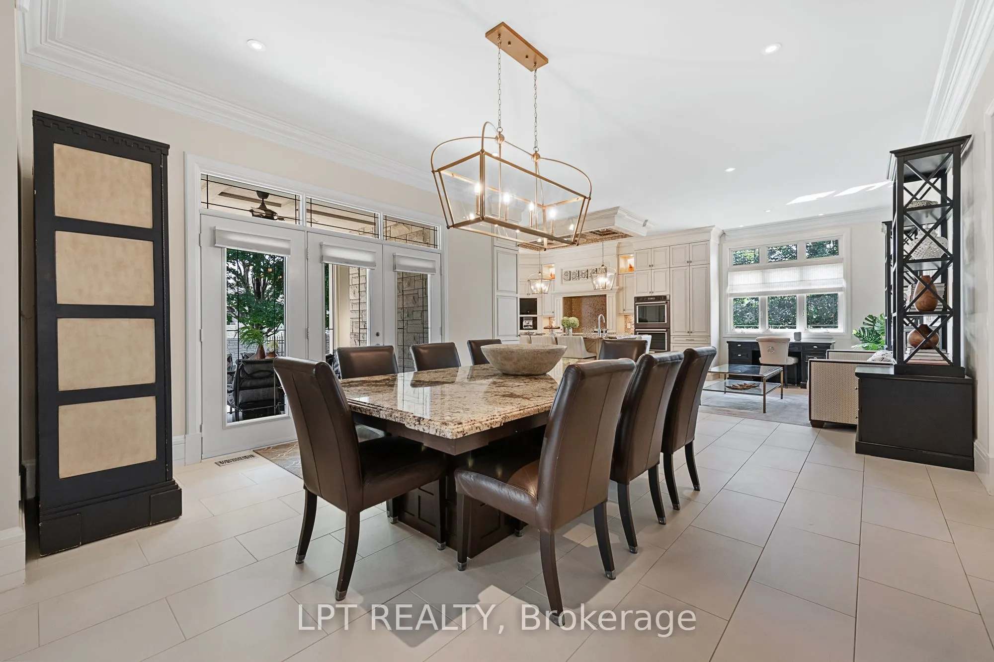 431 LOCKMASTER Crescent