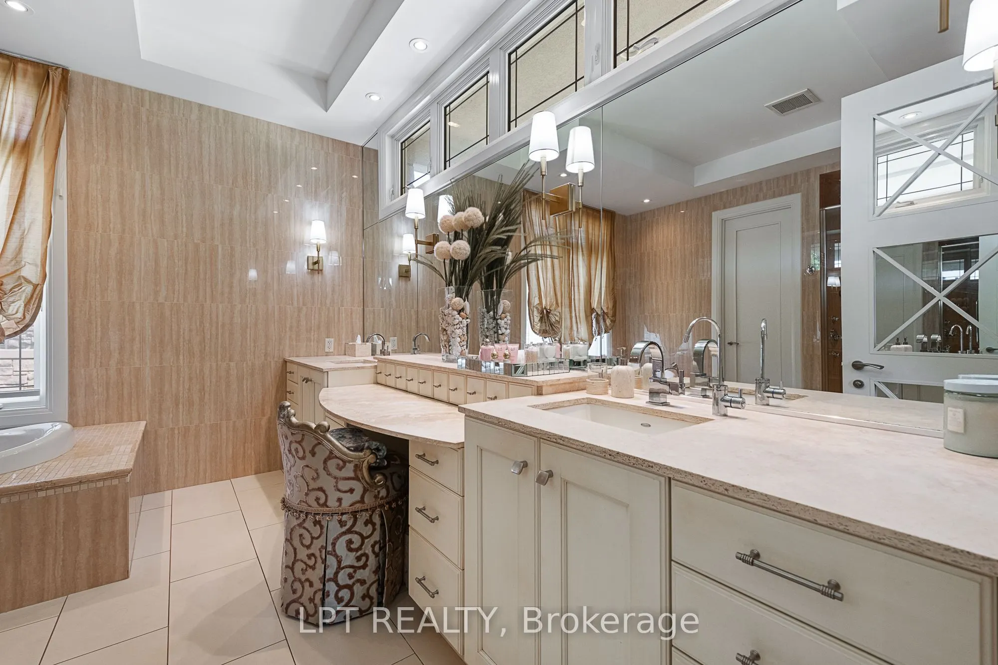 431 LOCKMASTER Crescent