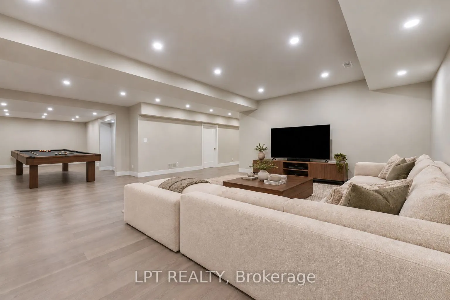 431 LOCKMASTER Crescent