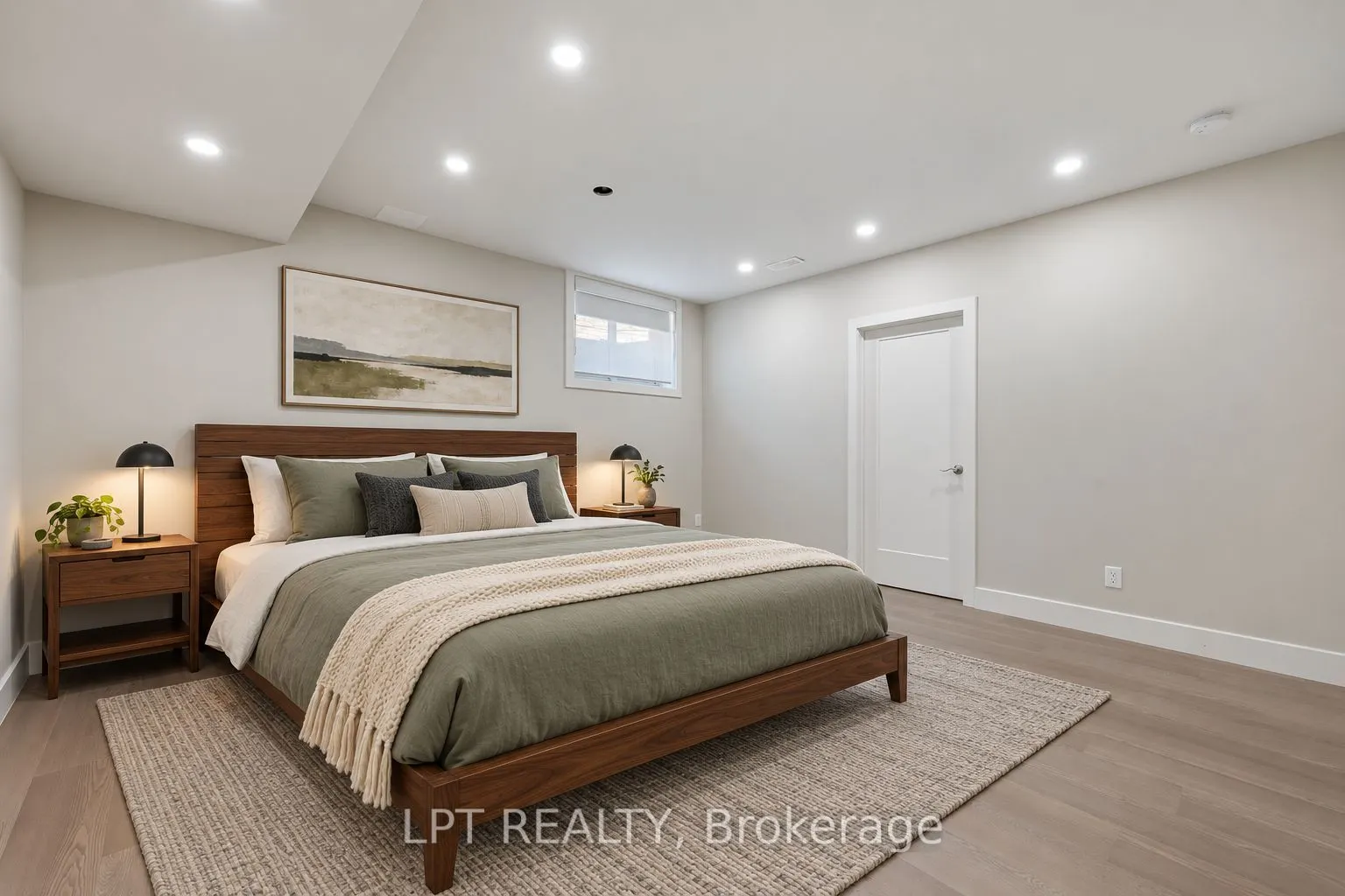 431 LOCKMASTER Crescent