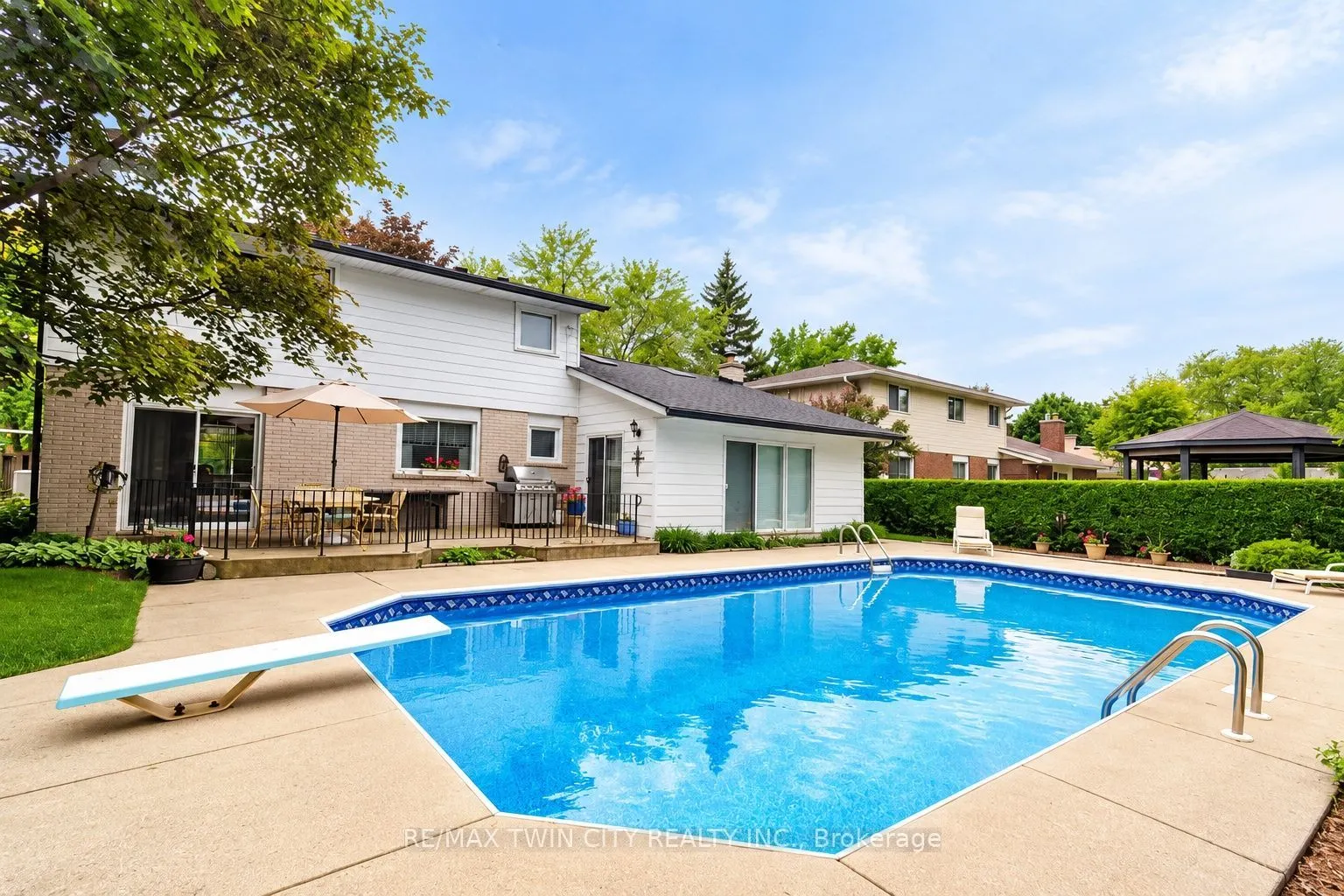 47 Eastwood Drive