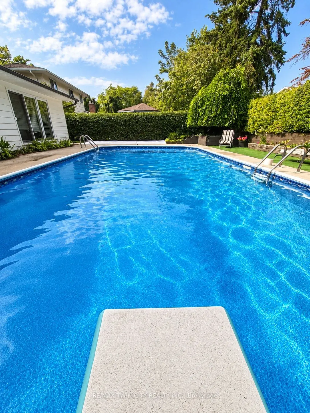47 Eastwood Drive