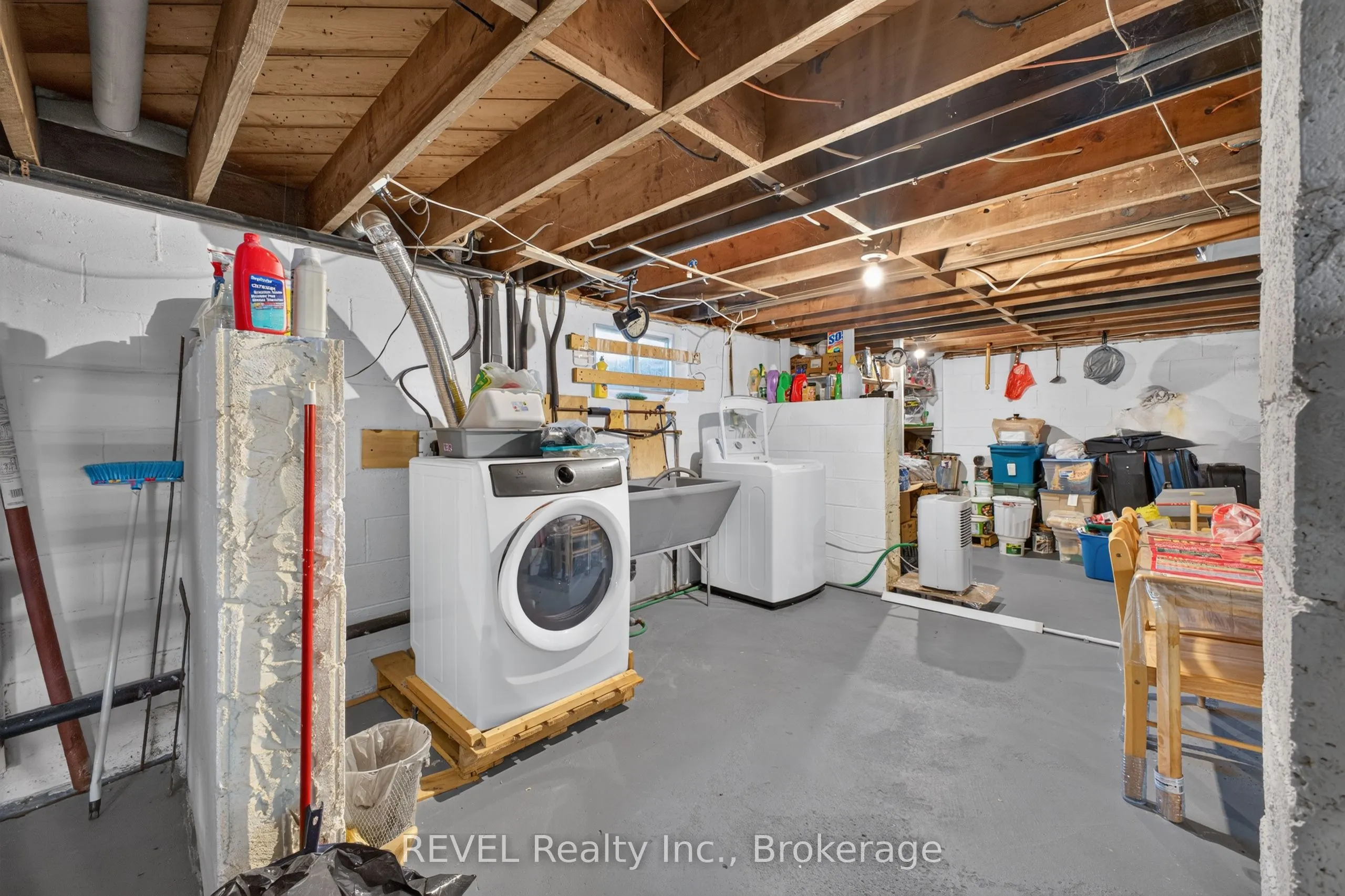 482 Walden Boulevard E