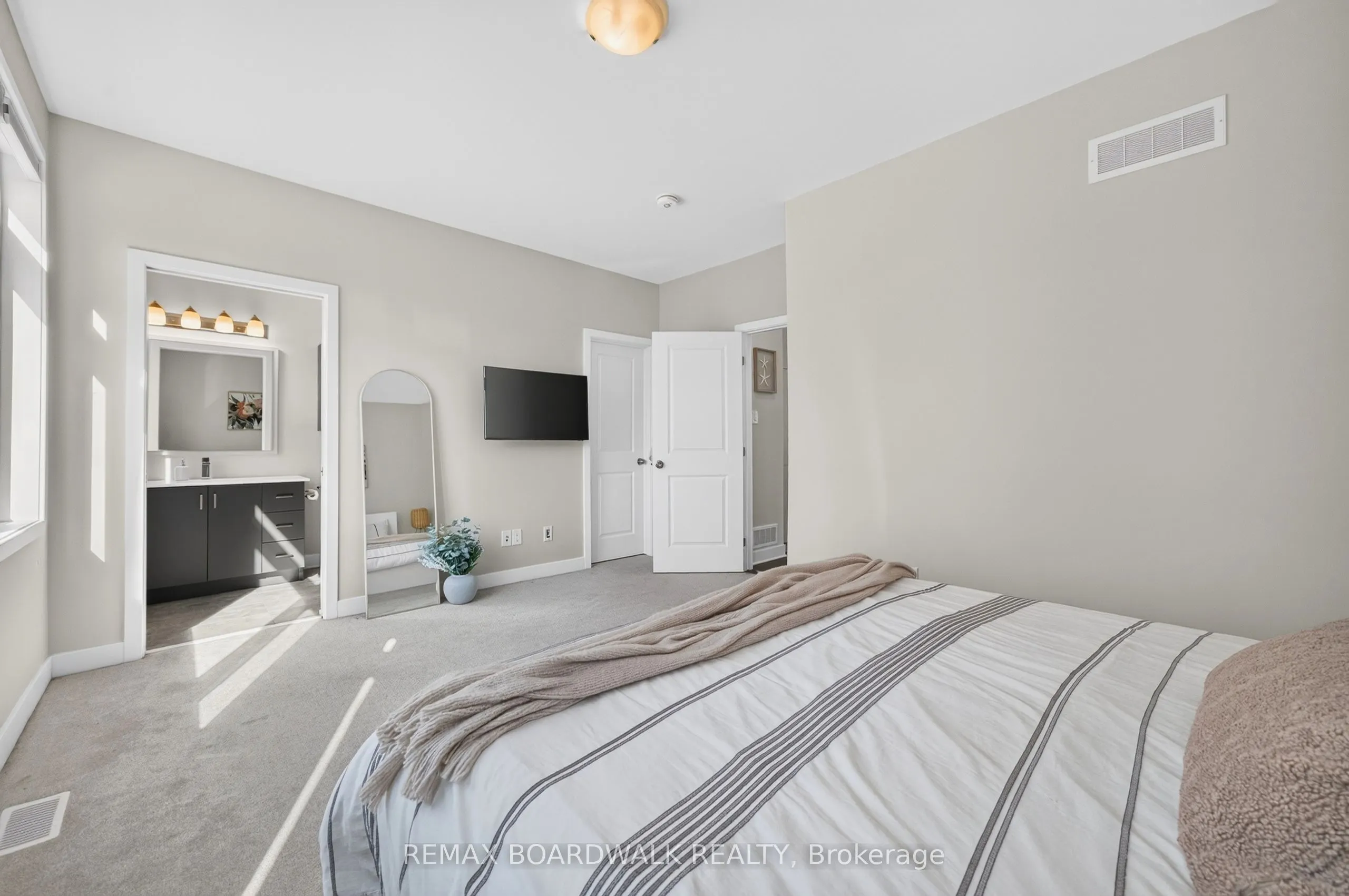 531 Crescendo Private #58