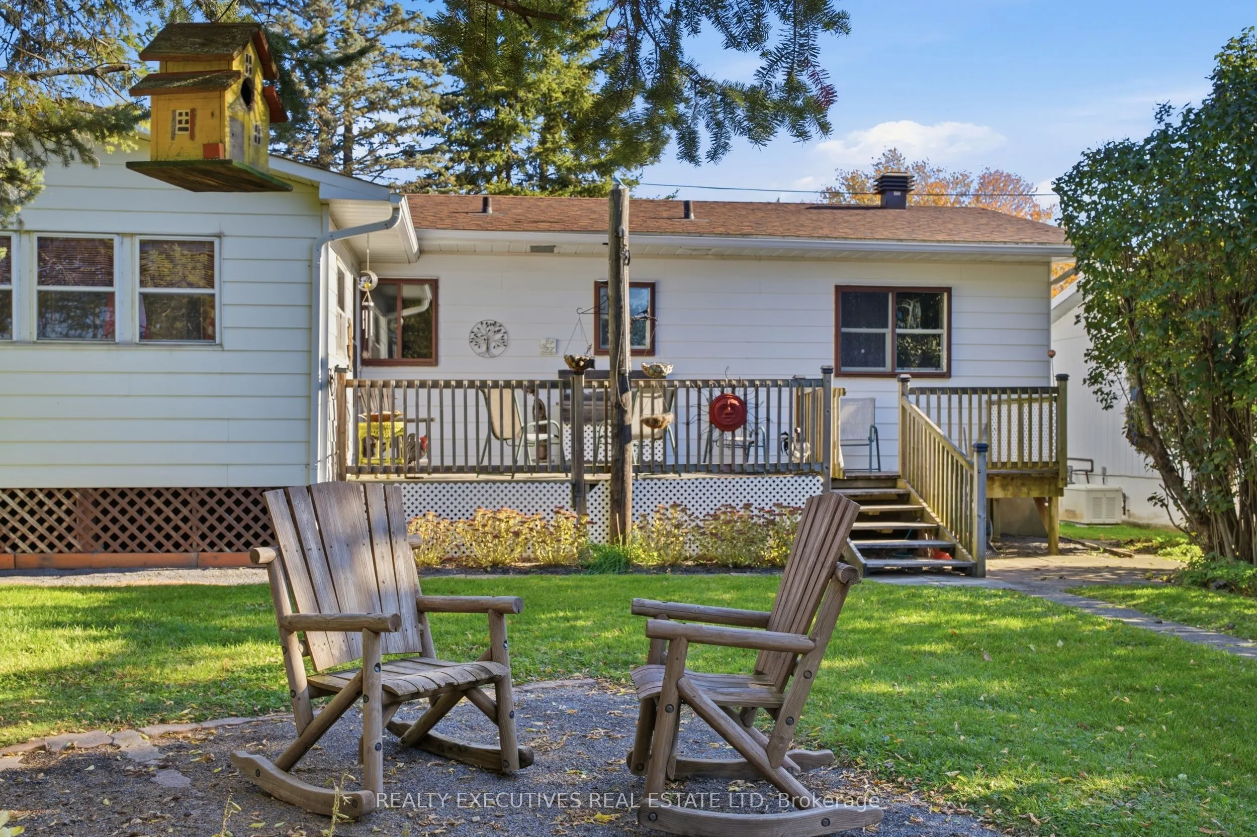 46 Chesterville Thompson Road