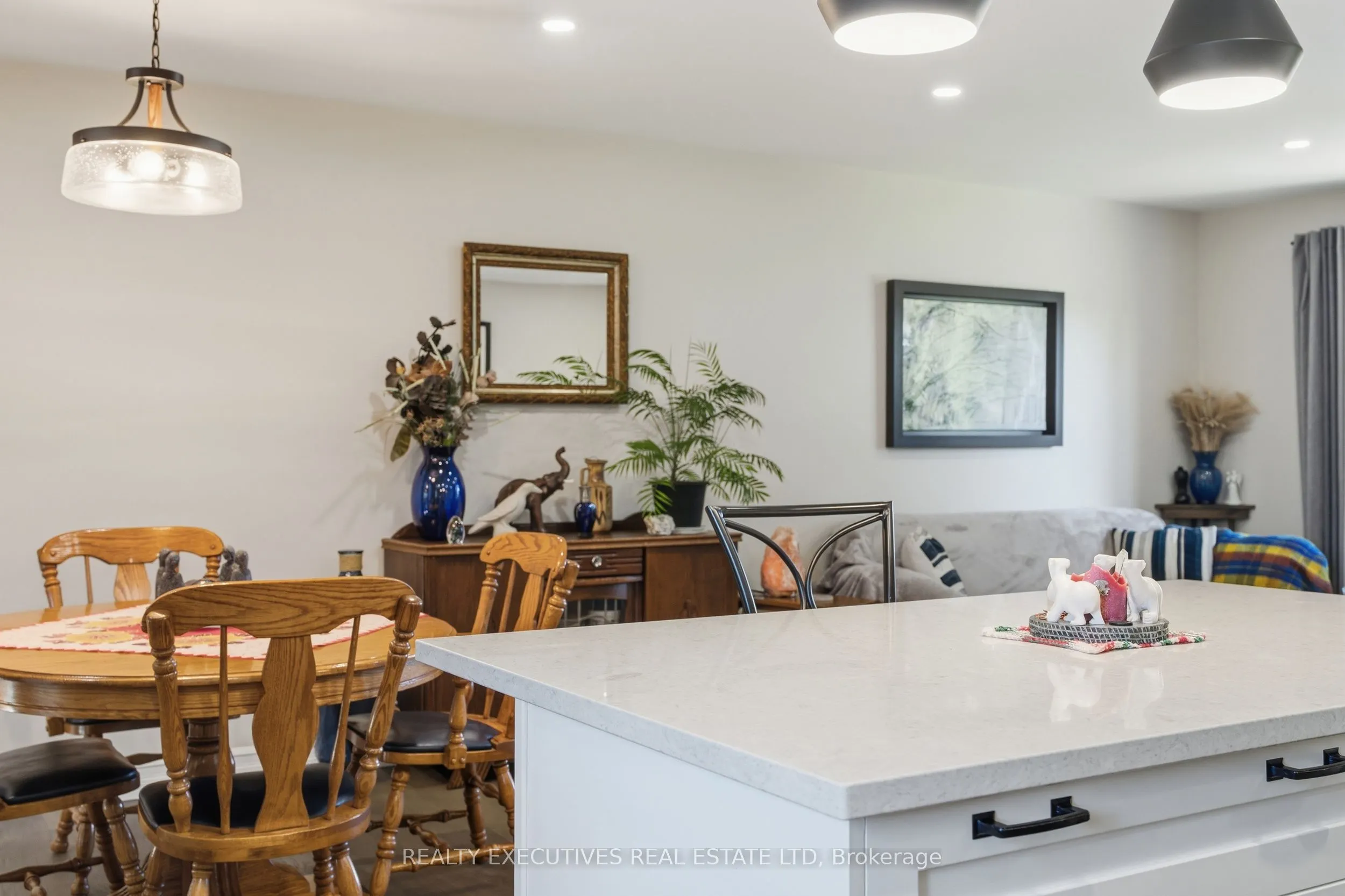 46 Chesterville Thompson Road