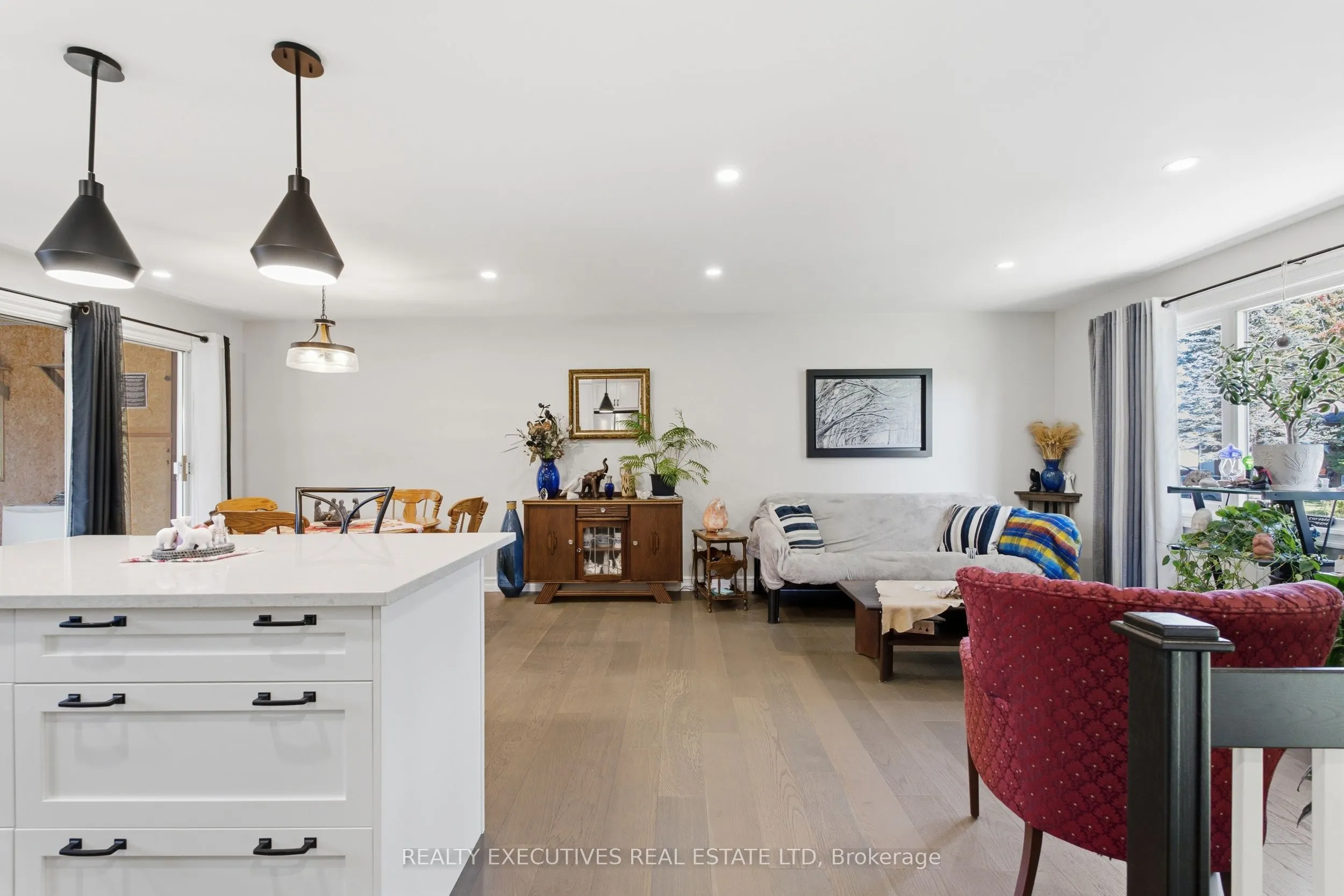 46 Chesterville Thompson Road
