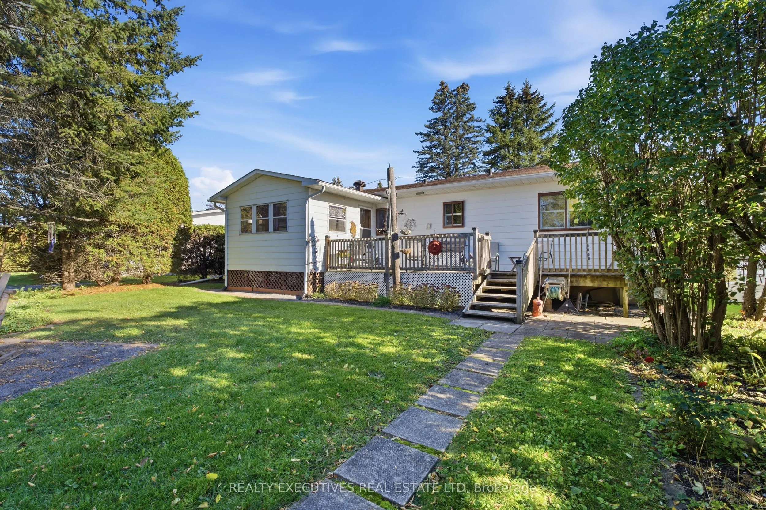 46 Chesterville Thompson Road