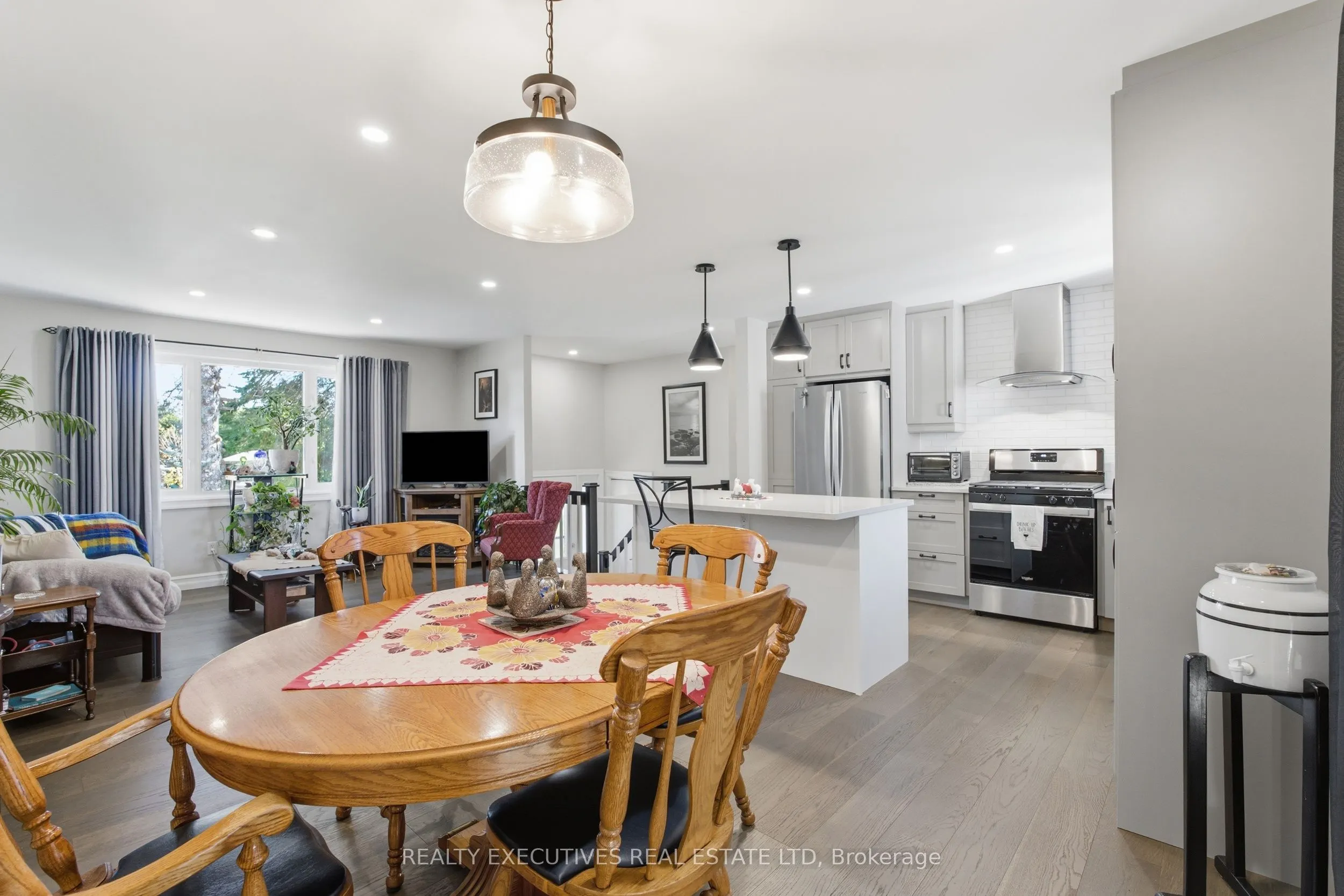 46 Chesterville Thompson Road