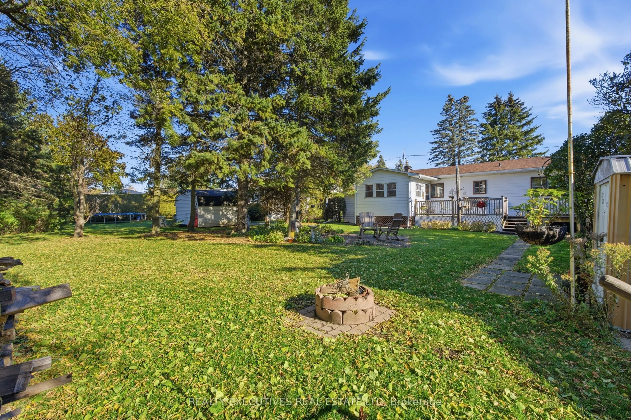46 Chesterville Thompson Road