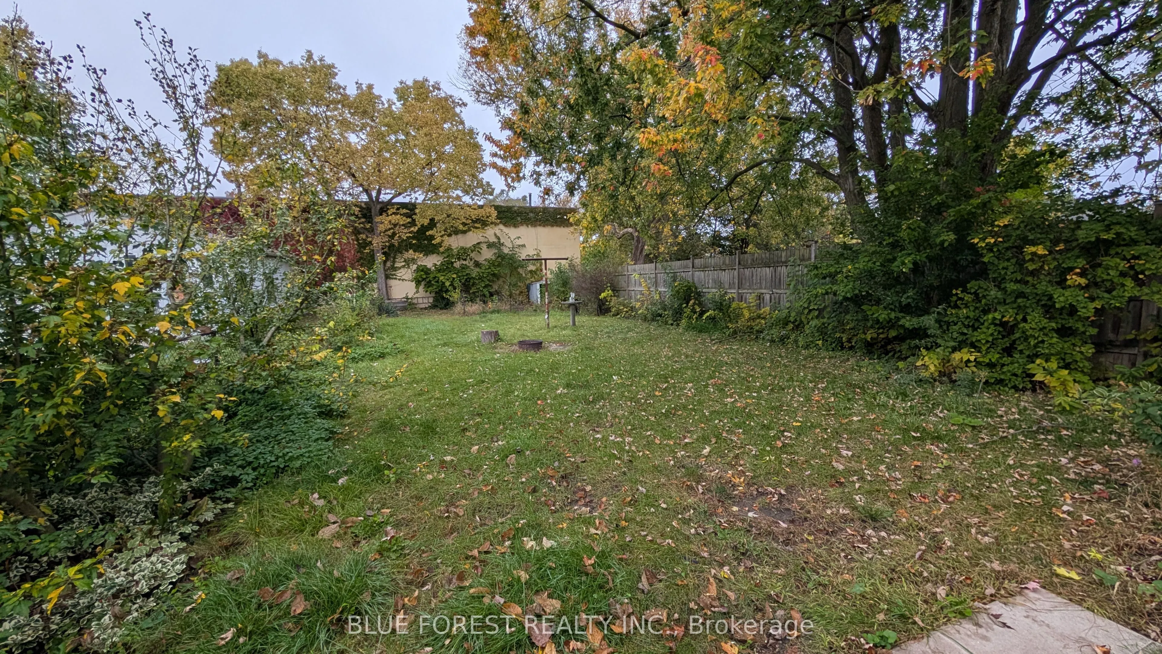 878 Trafalgar Street