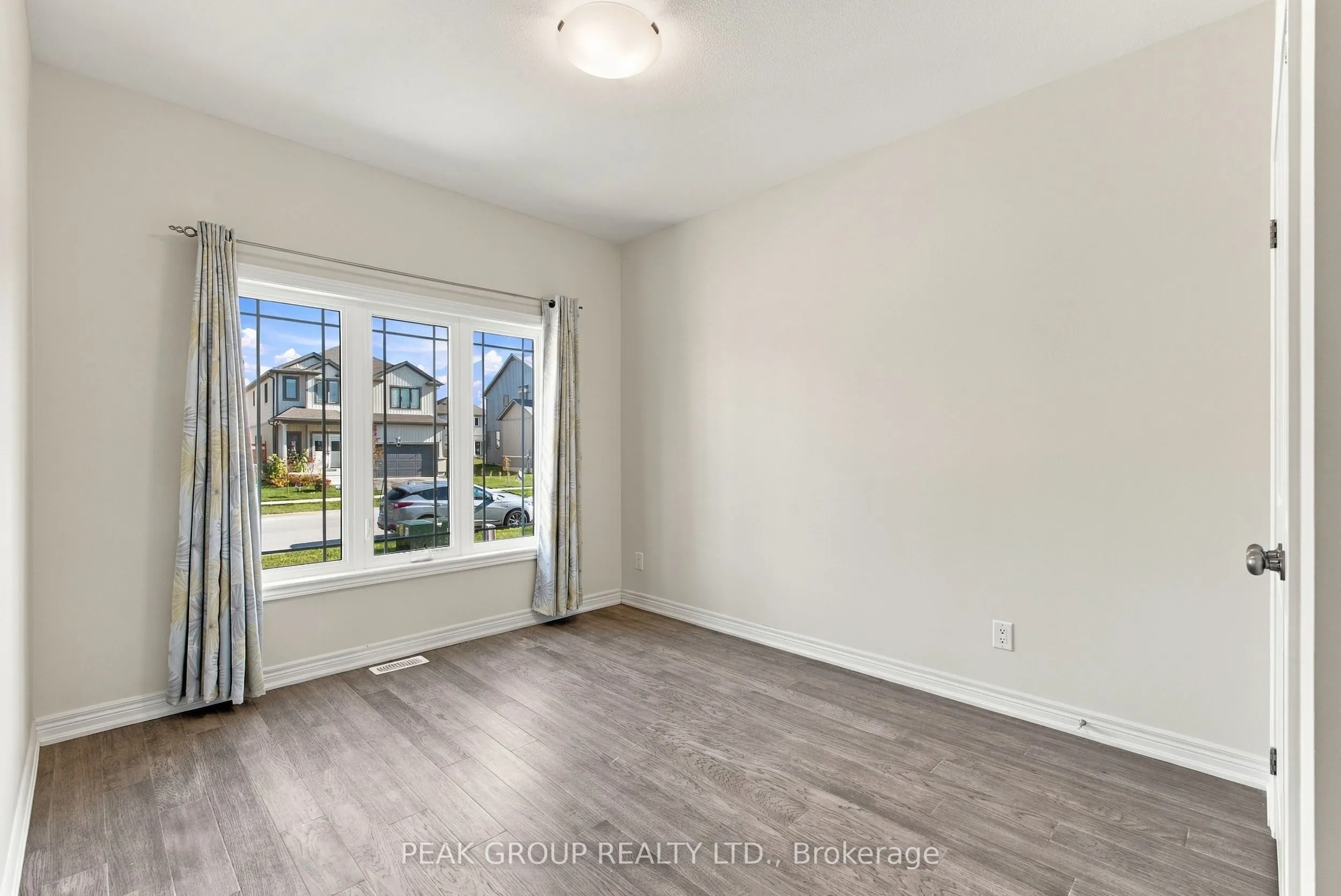 21 Barker Parkway