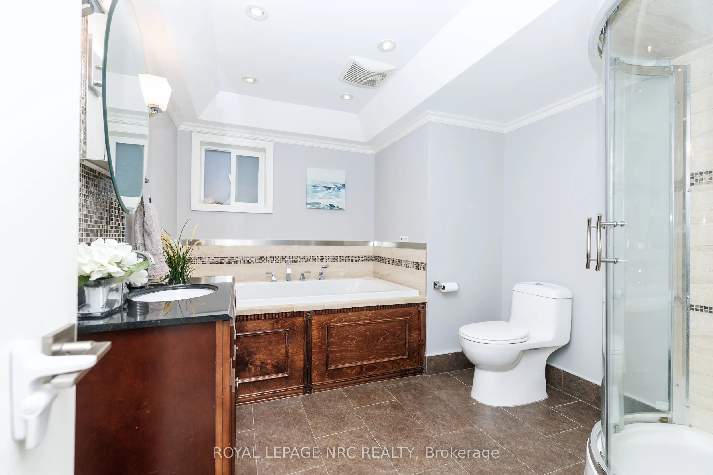 16 Woodington Crescent