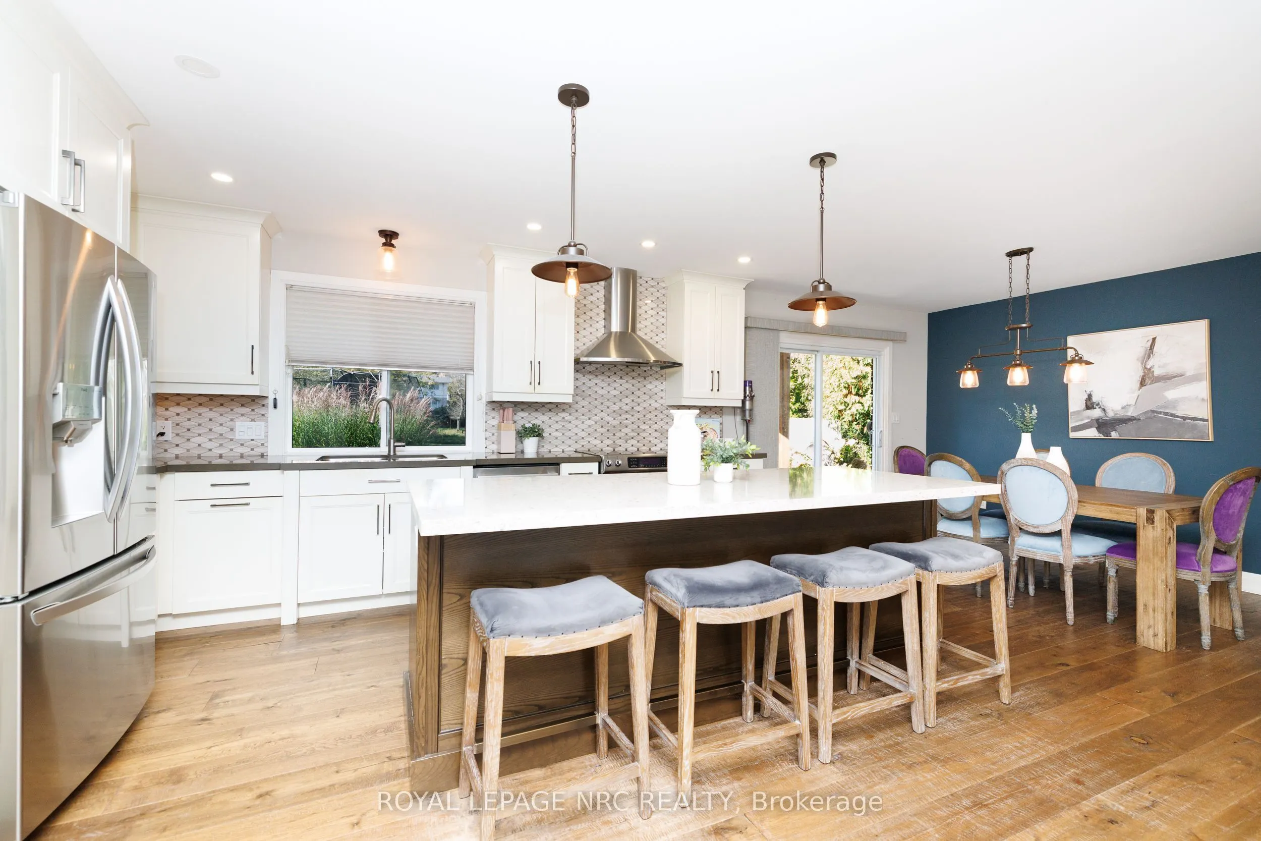 16 Woodington Crescent