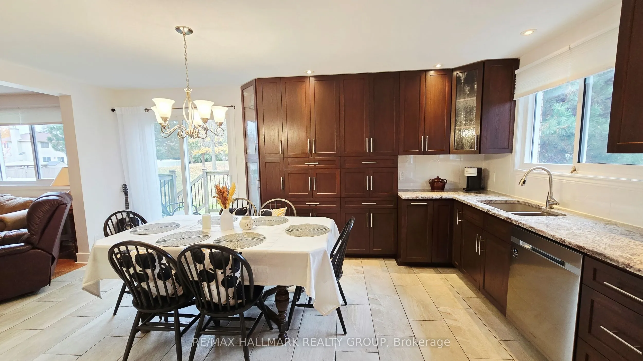 40 Huntsman Crescent