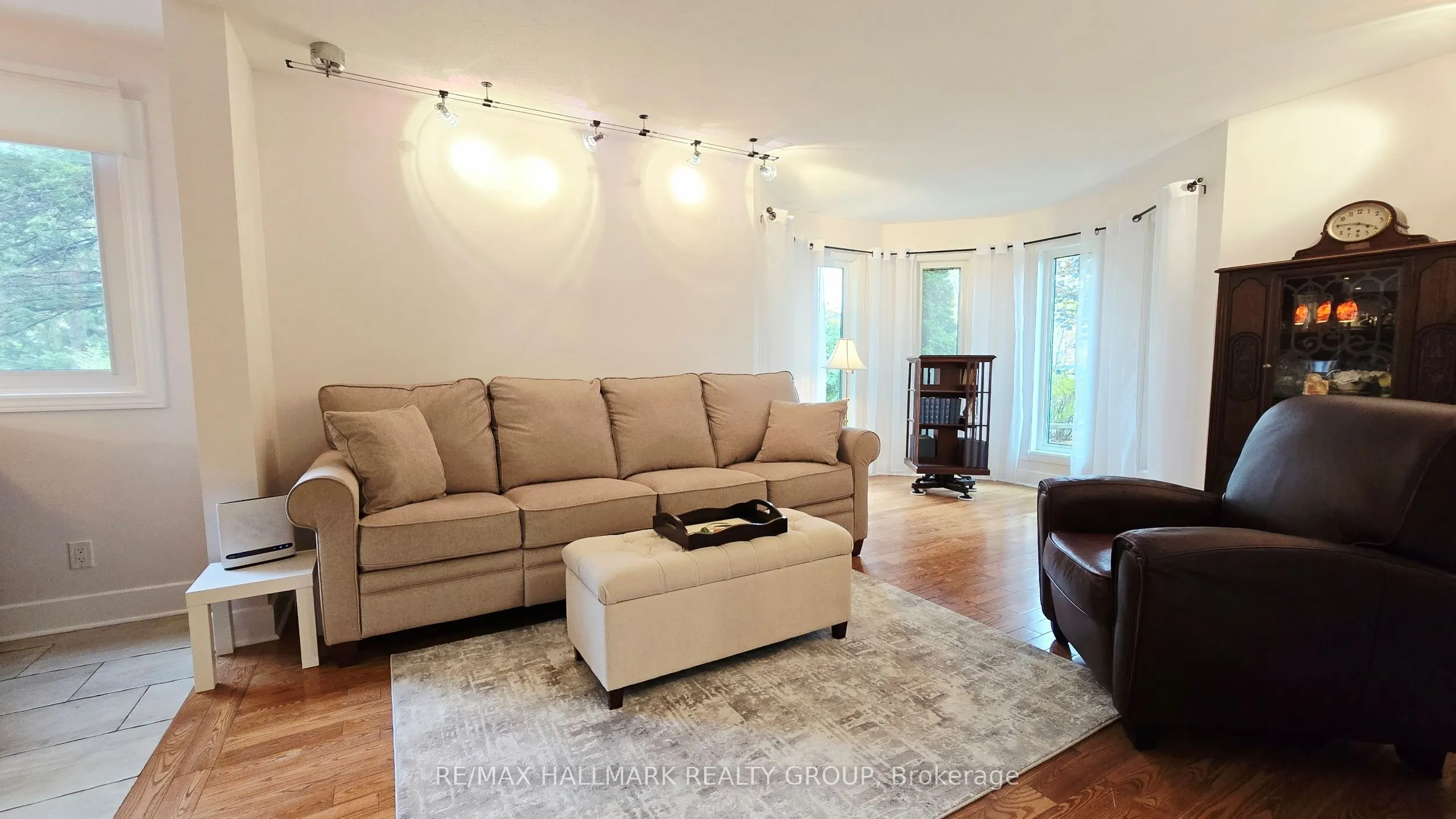 40 Huntsman Crescent