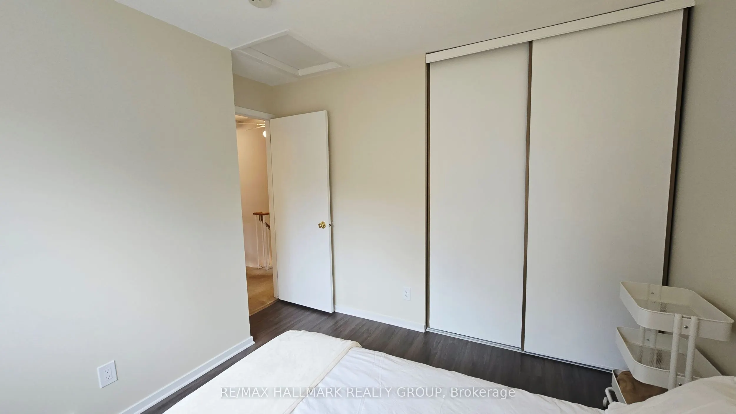40 Huntsman Crescent